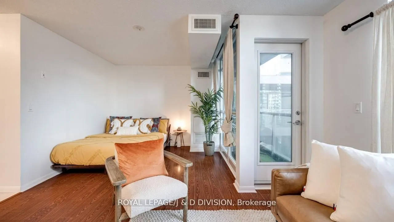 219 Fort York Boulevard, #615