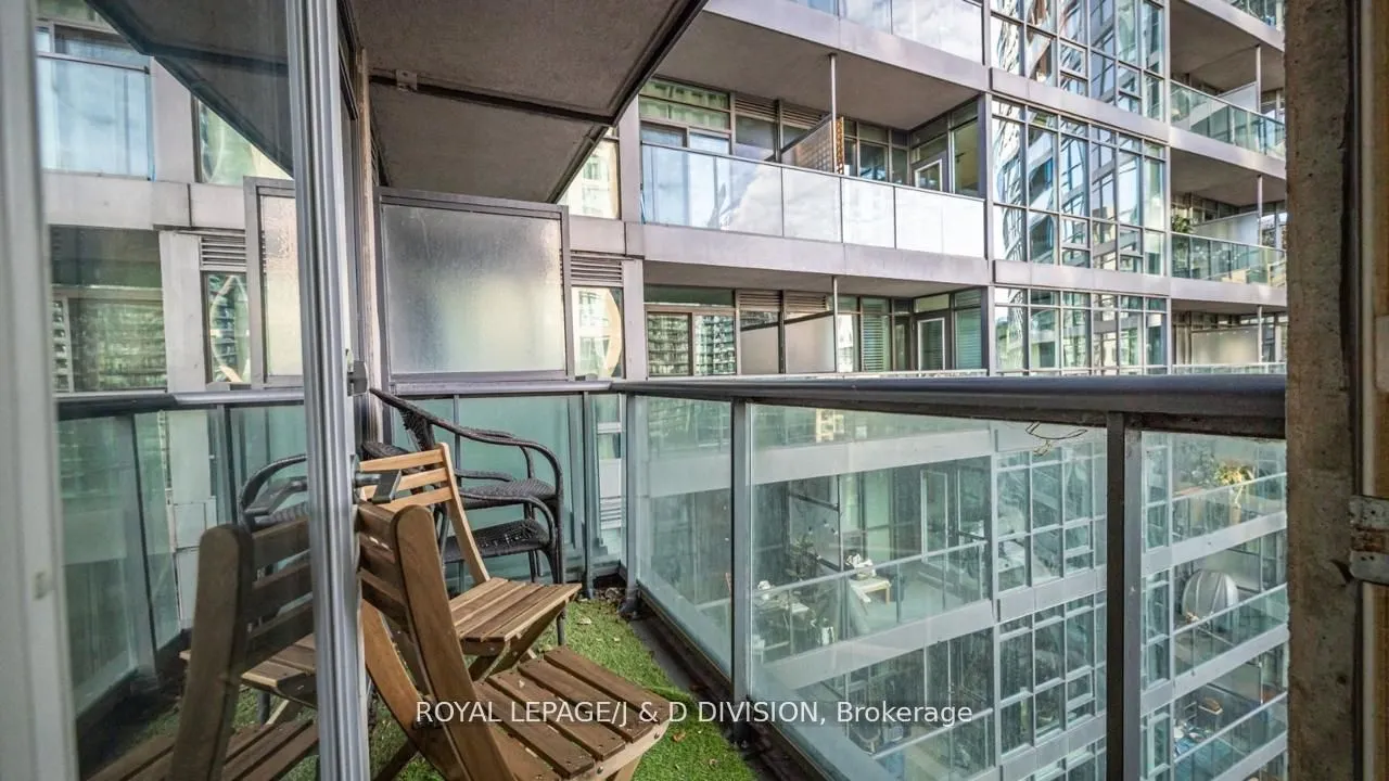 219 Fort York Boulevard, #615