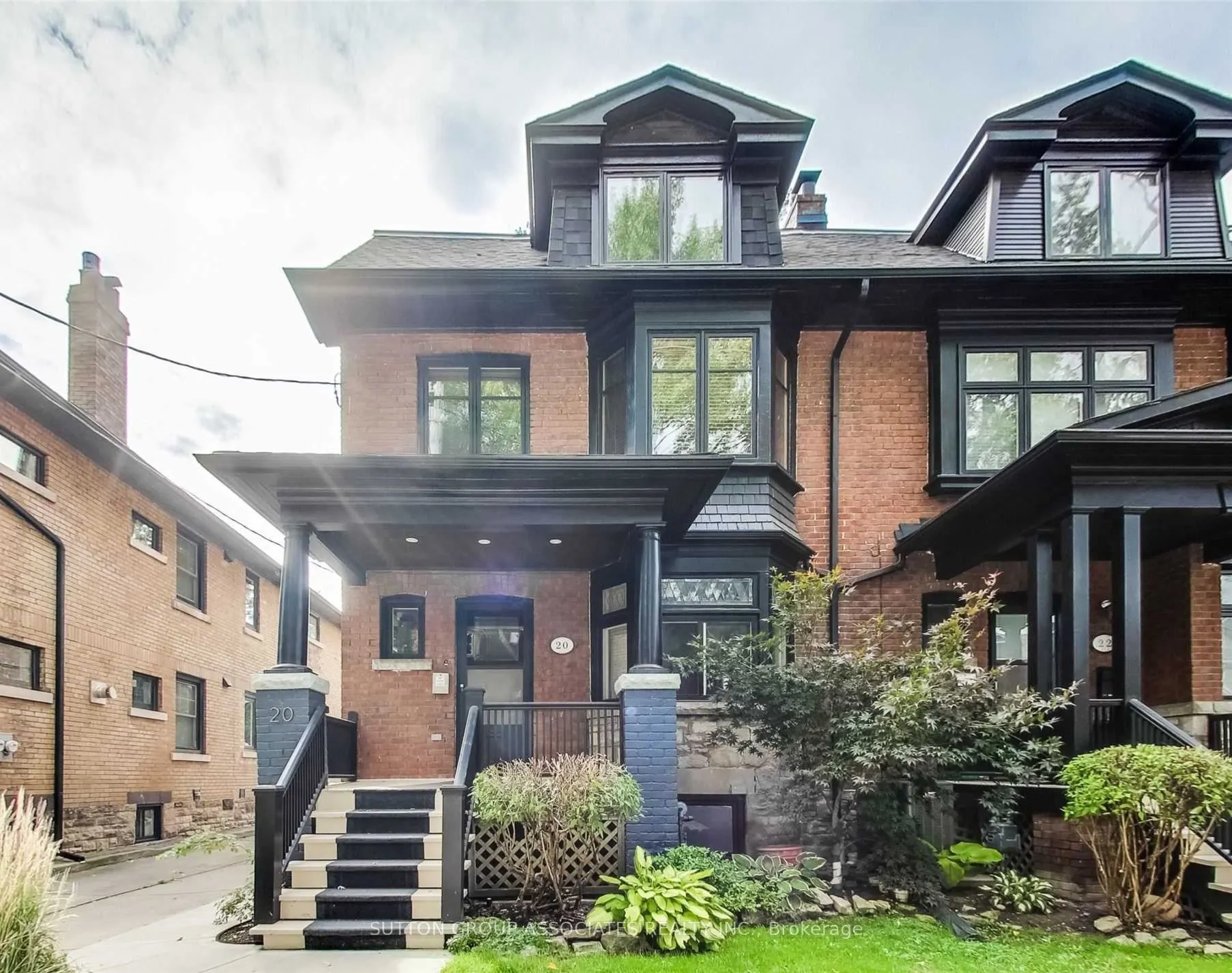 20 Kendal Avenue, #Upper