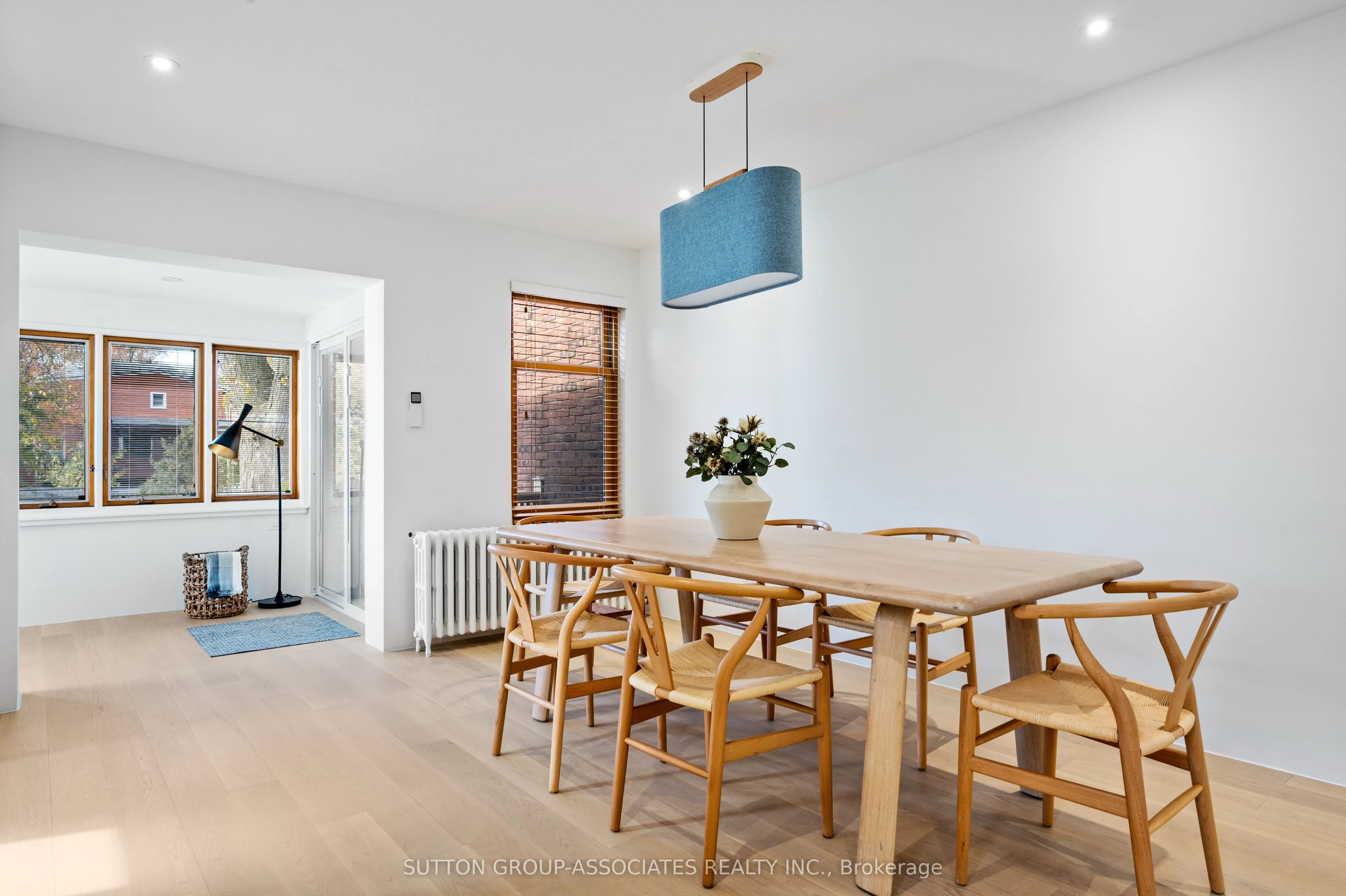 20 Kendal Avenue, #Upper