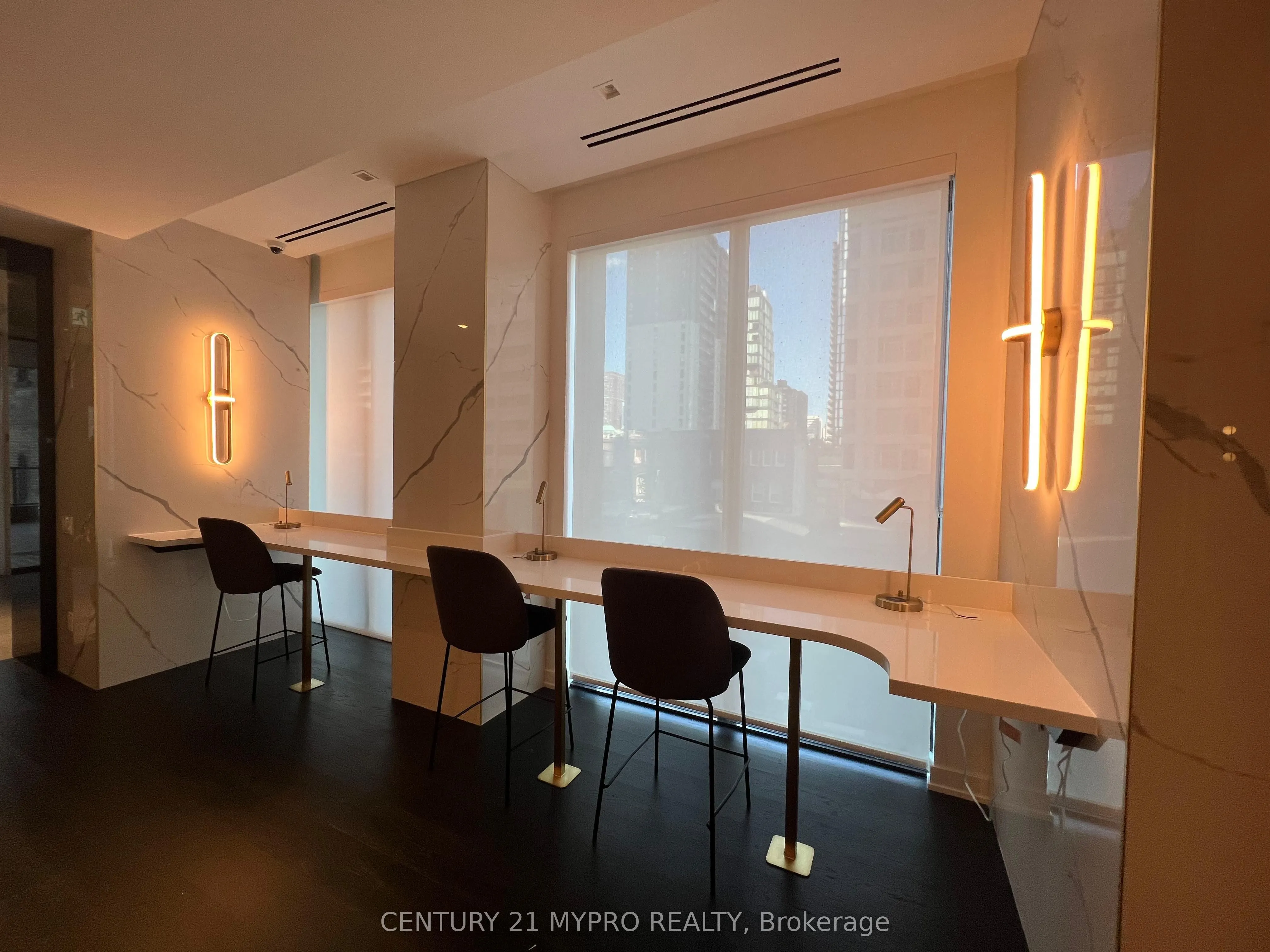8 Wellesley Street W, #3616