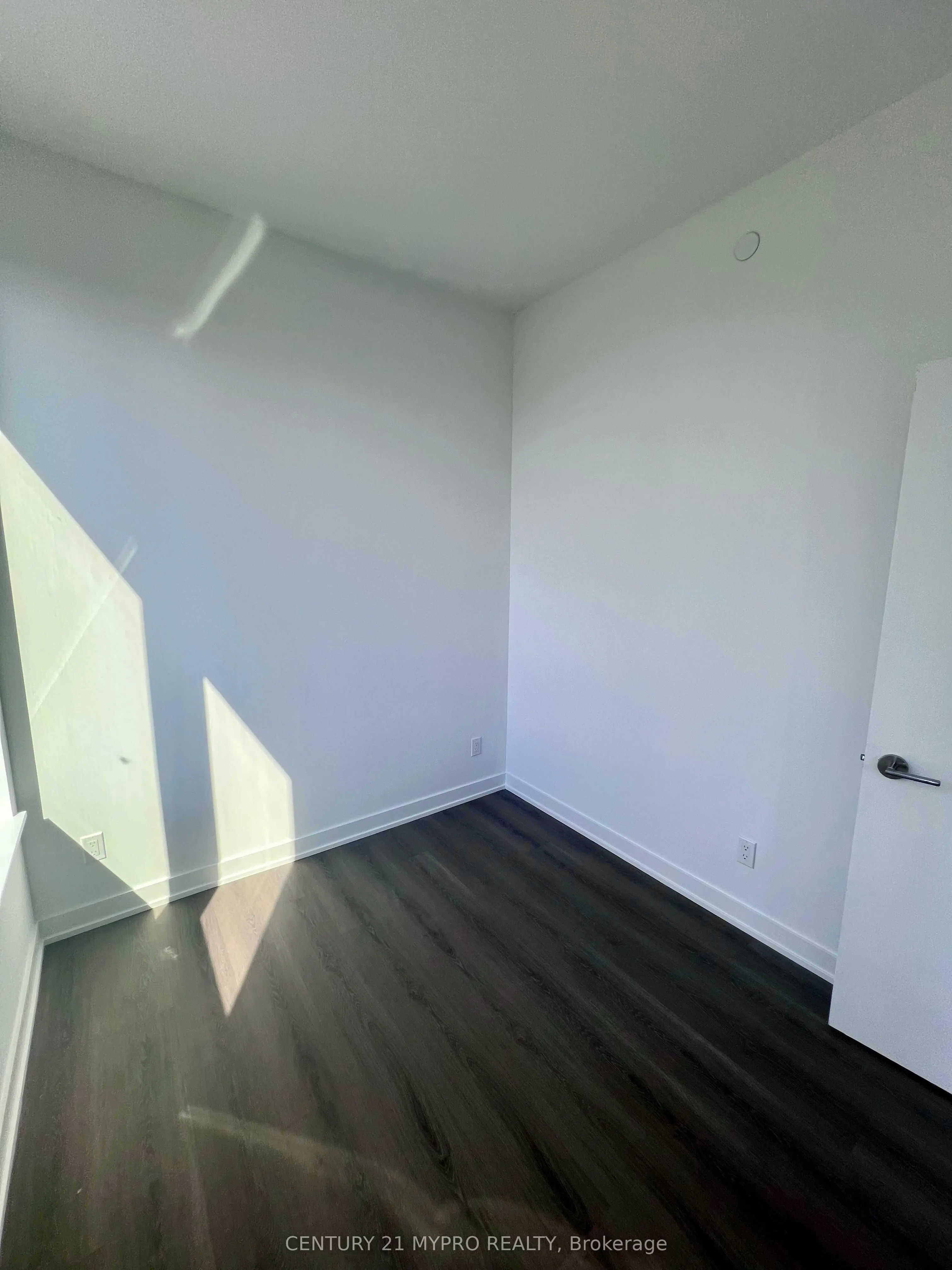 8 Wellesley Street W, #3616