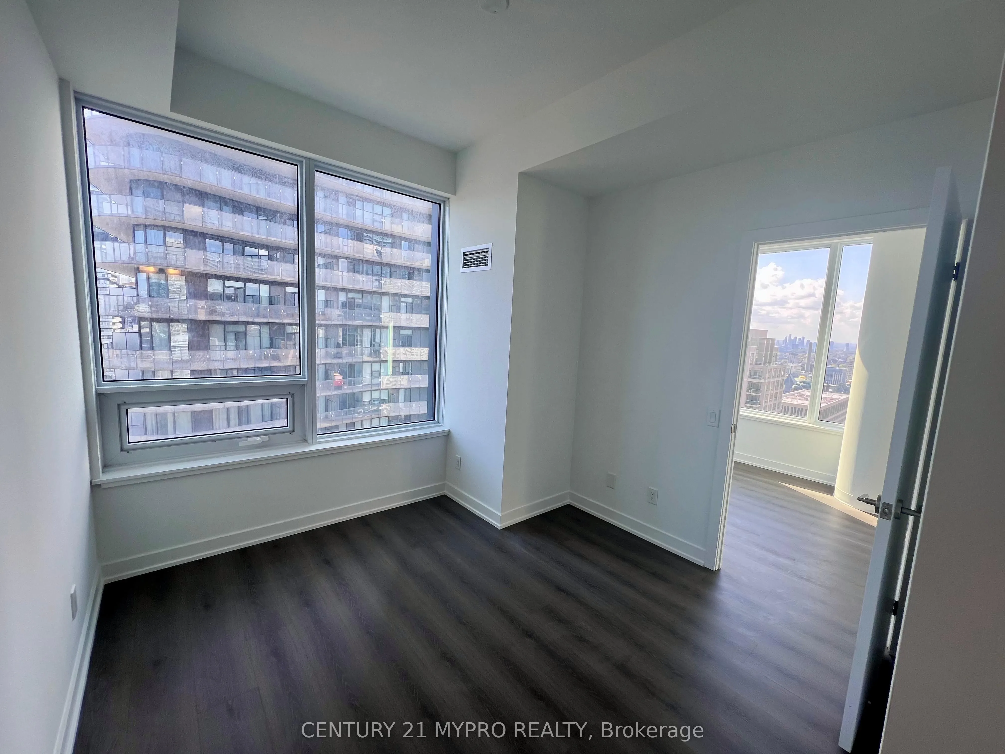 8 Wellesley Street W, #3616
