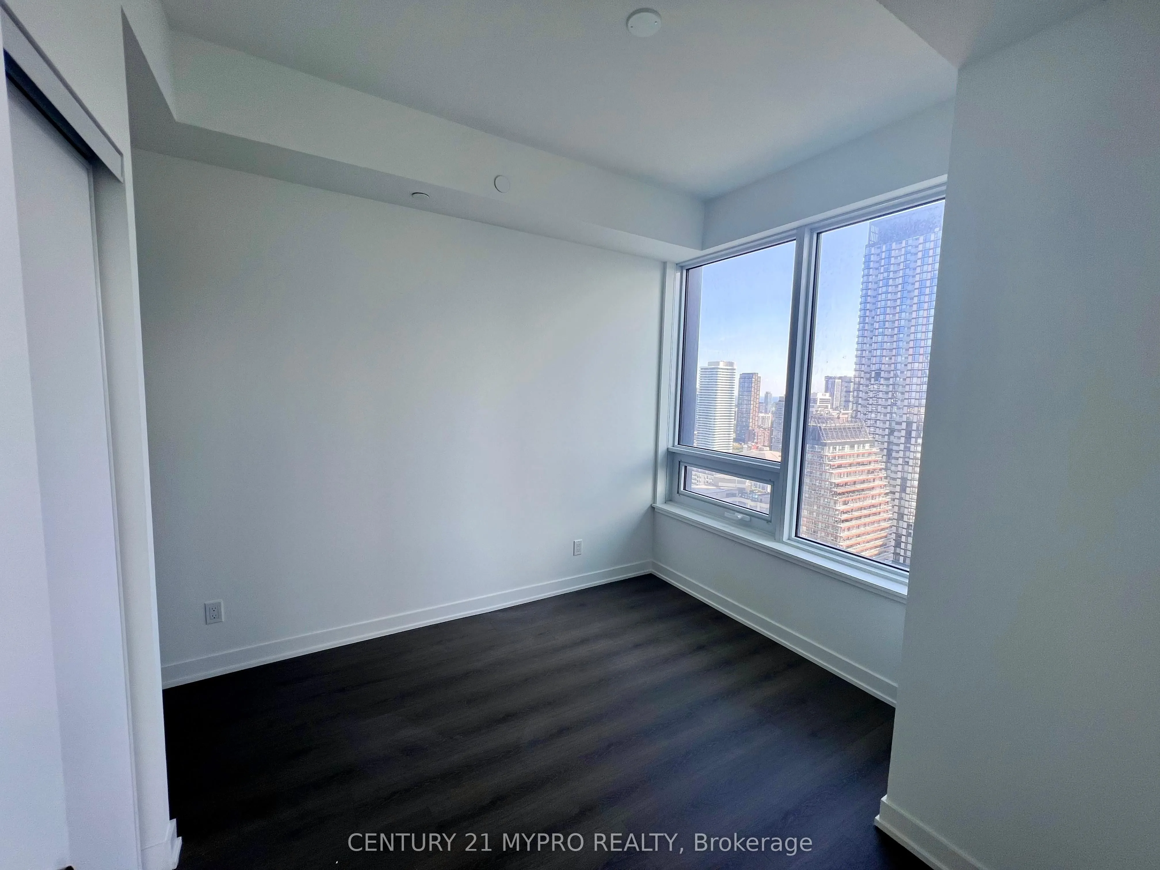 8 Wellesley Street W, #3616