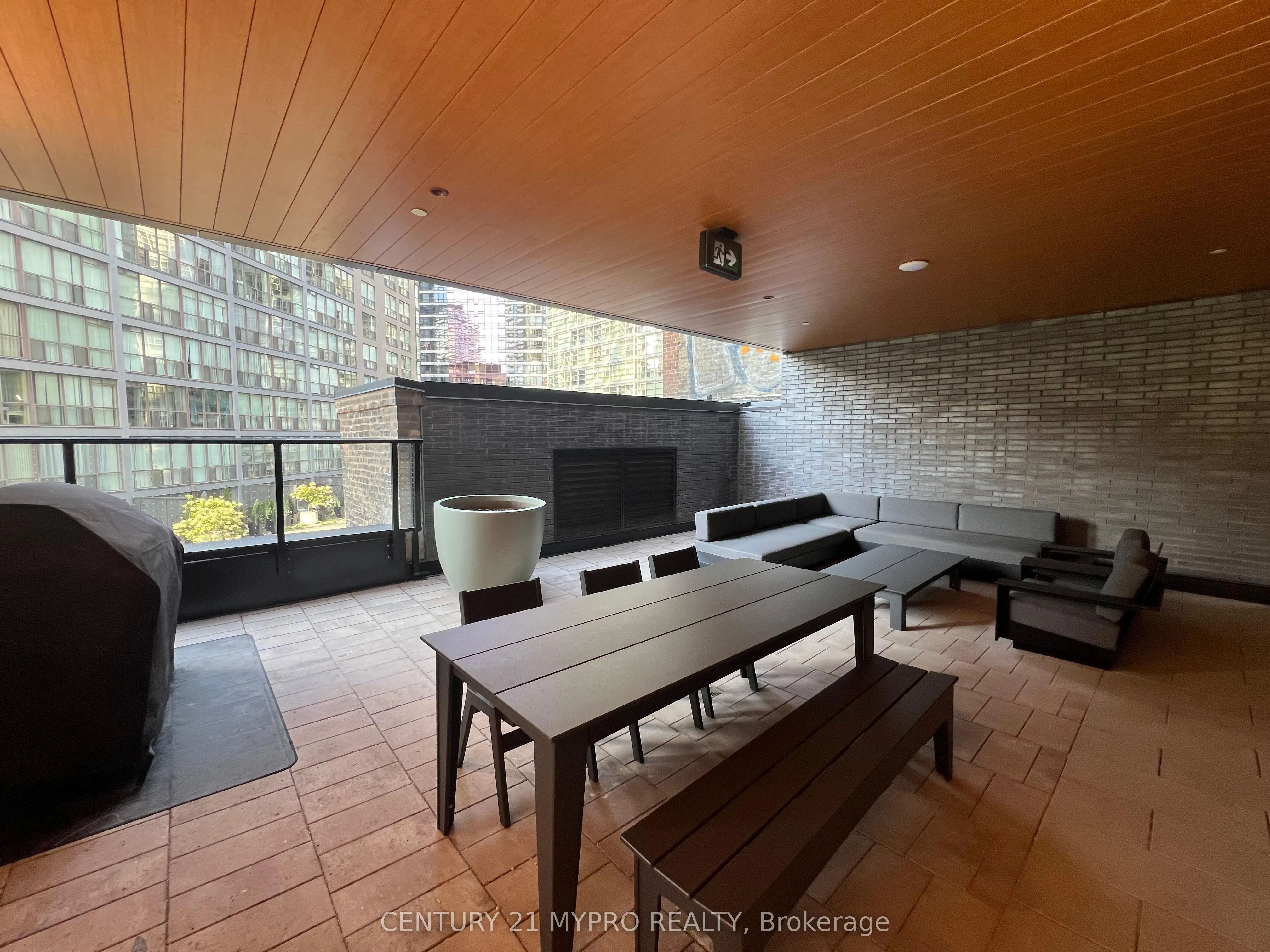 8 Wellesley Street W, #3616