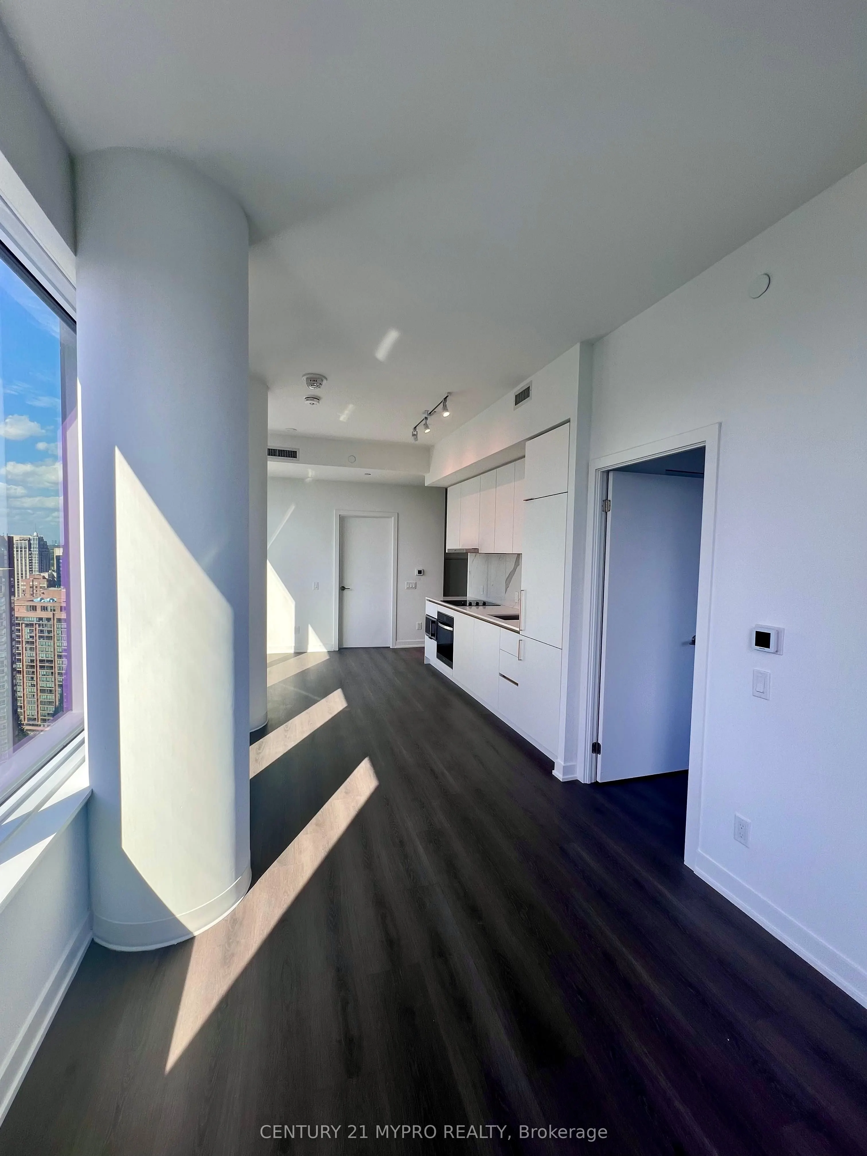 8 Wellesley Street W, #3616