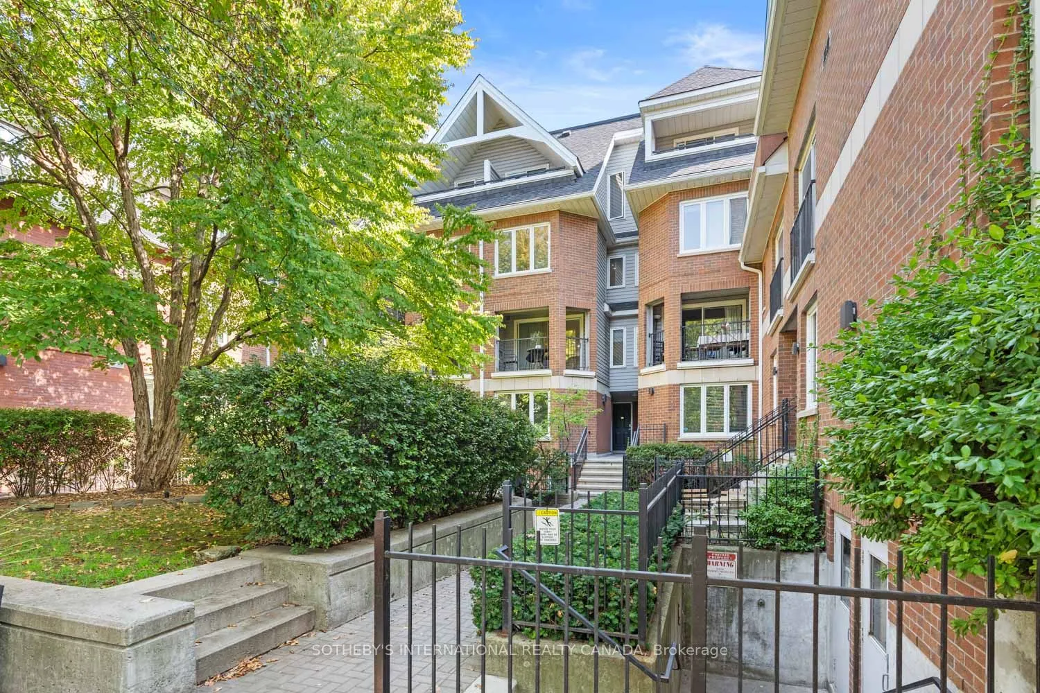 217 St. George Street, #6