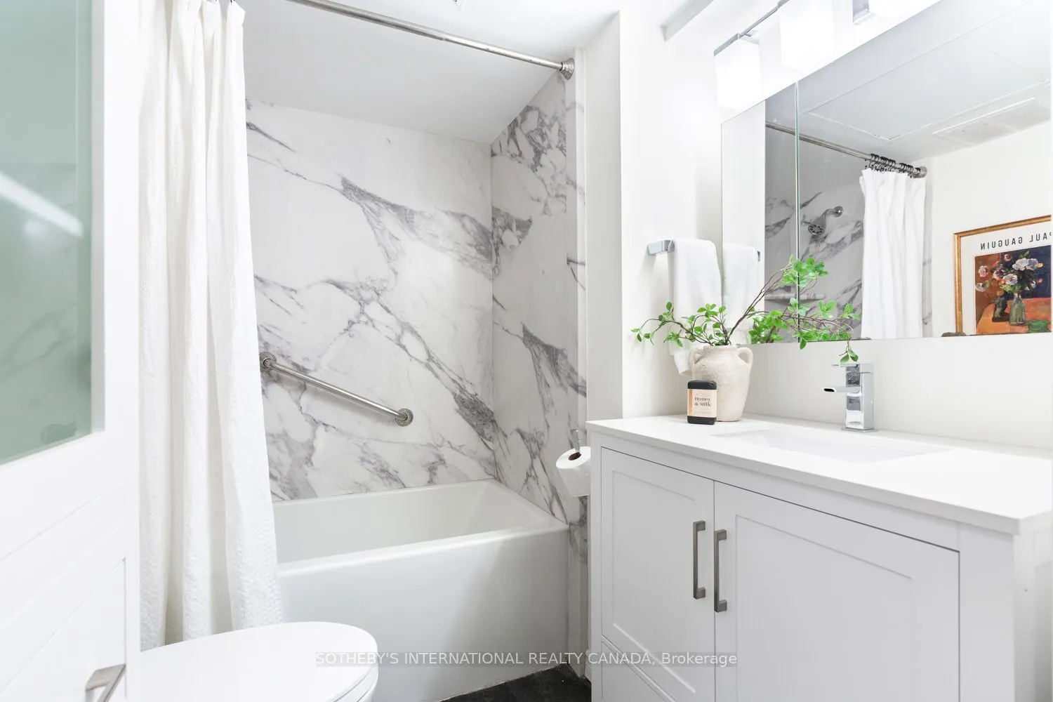 217 St. George Street, #6