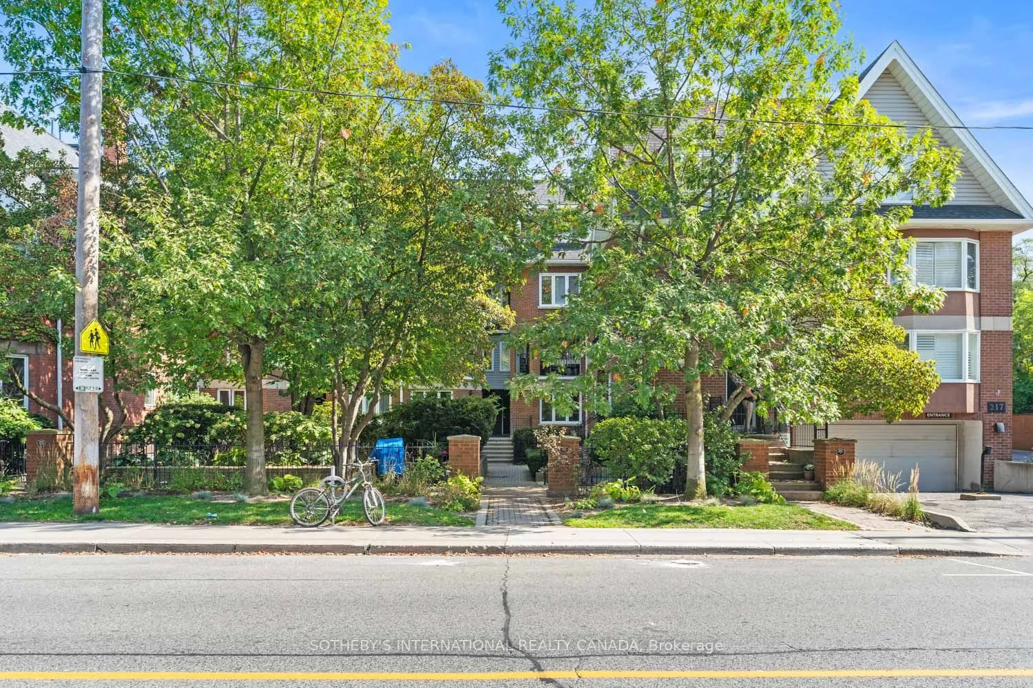 217 St. George Street, #6