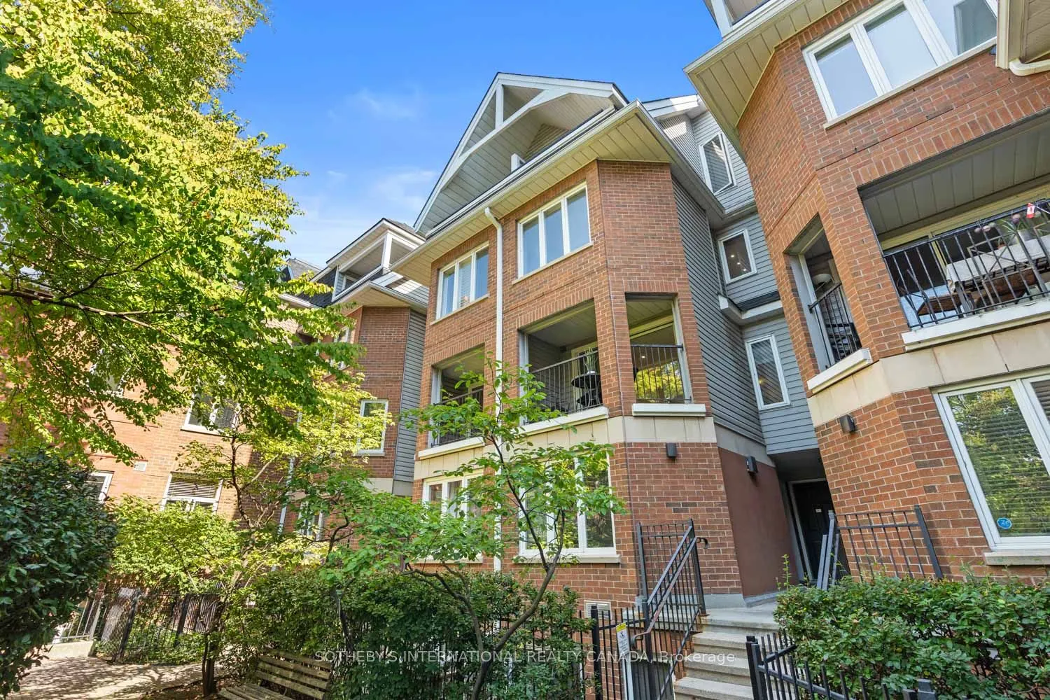 217 St. George Street, #6