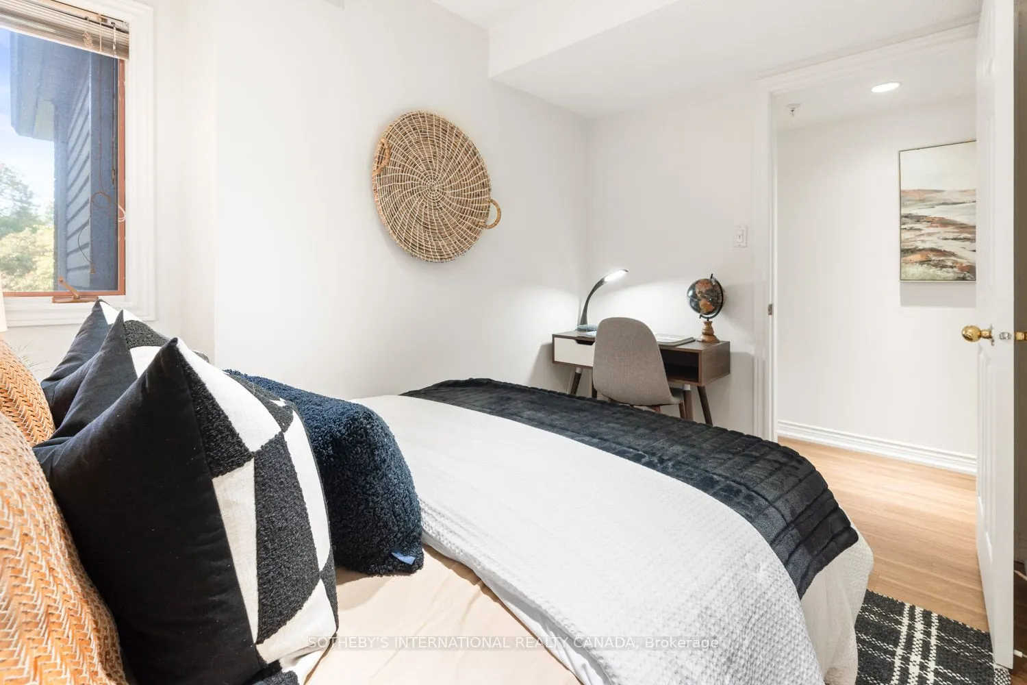 217 St. George Street, #6