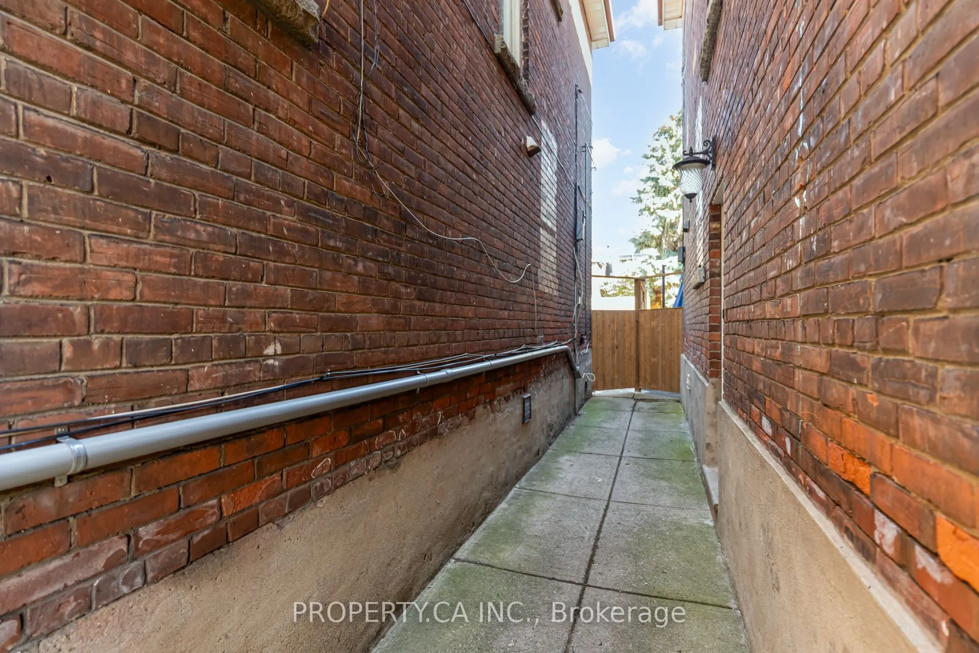 127 Beatrice Street, #Bsmnt