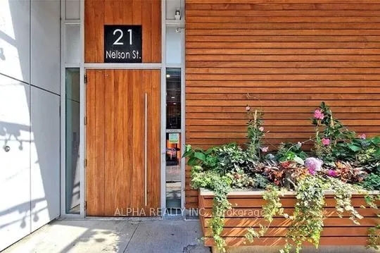 21 Nelson Street, #731