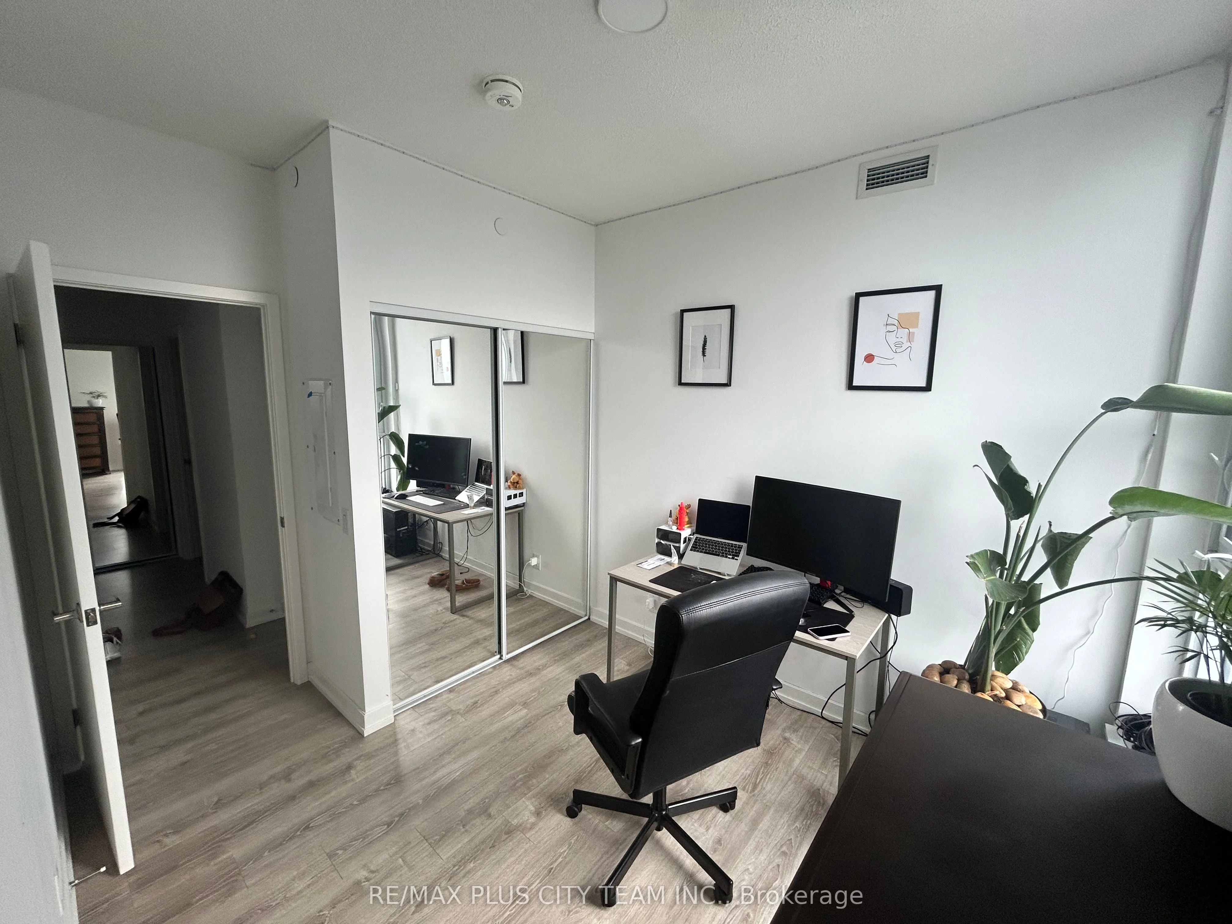 20 Tubman Avenue, #2503