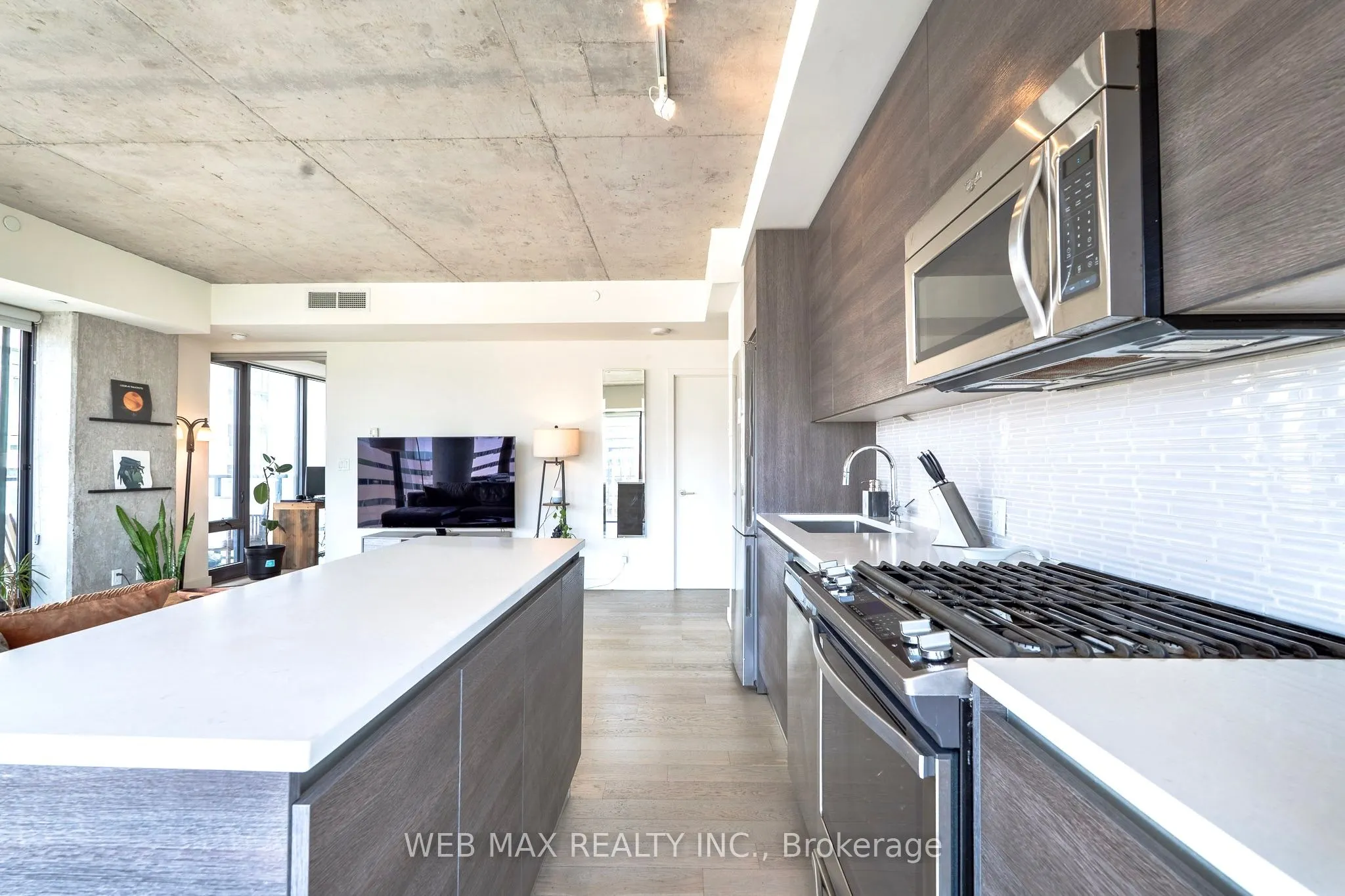 111 Bathurst Street, #1005