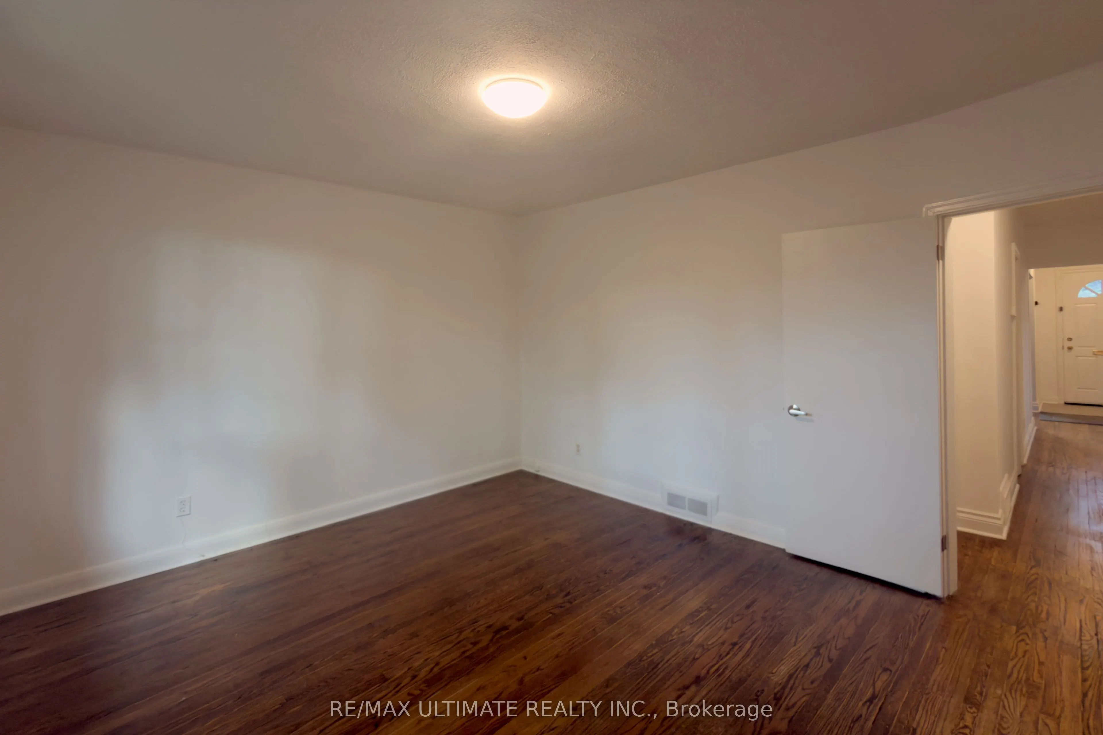 110 De Quincy Boulevard