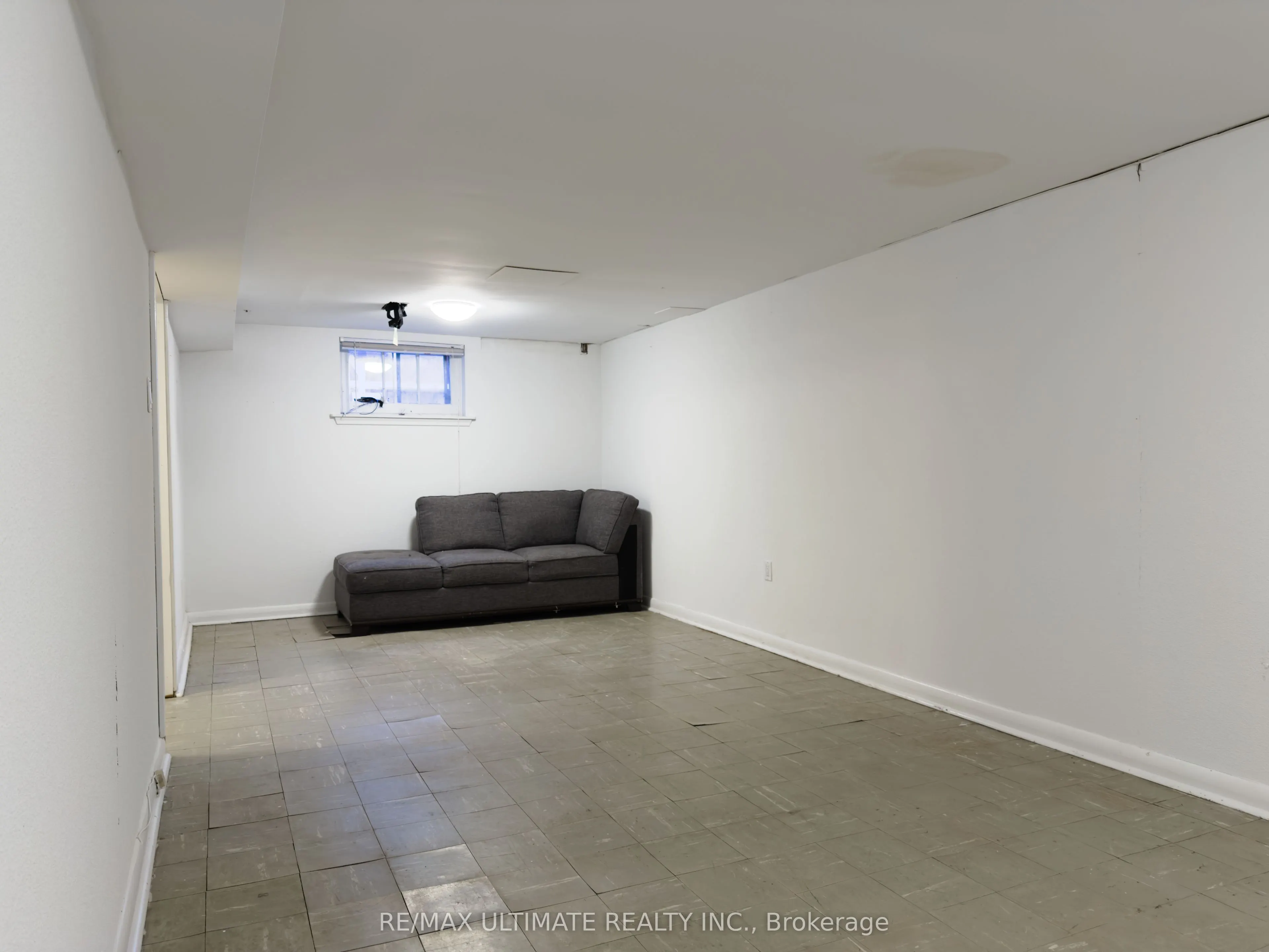 110 De Quincy Boulevard