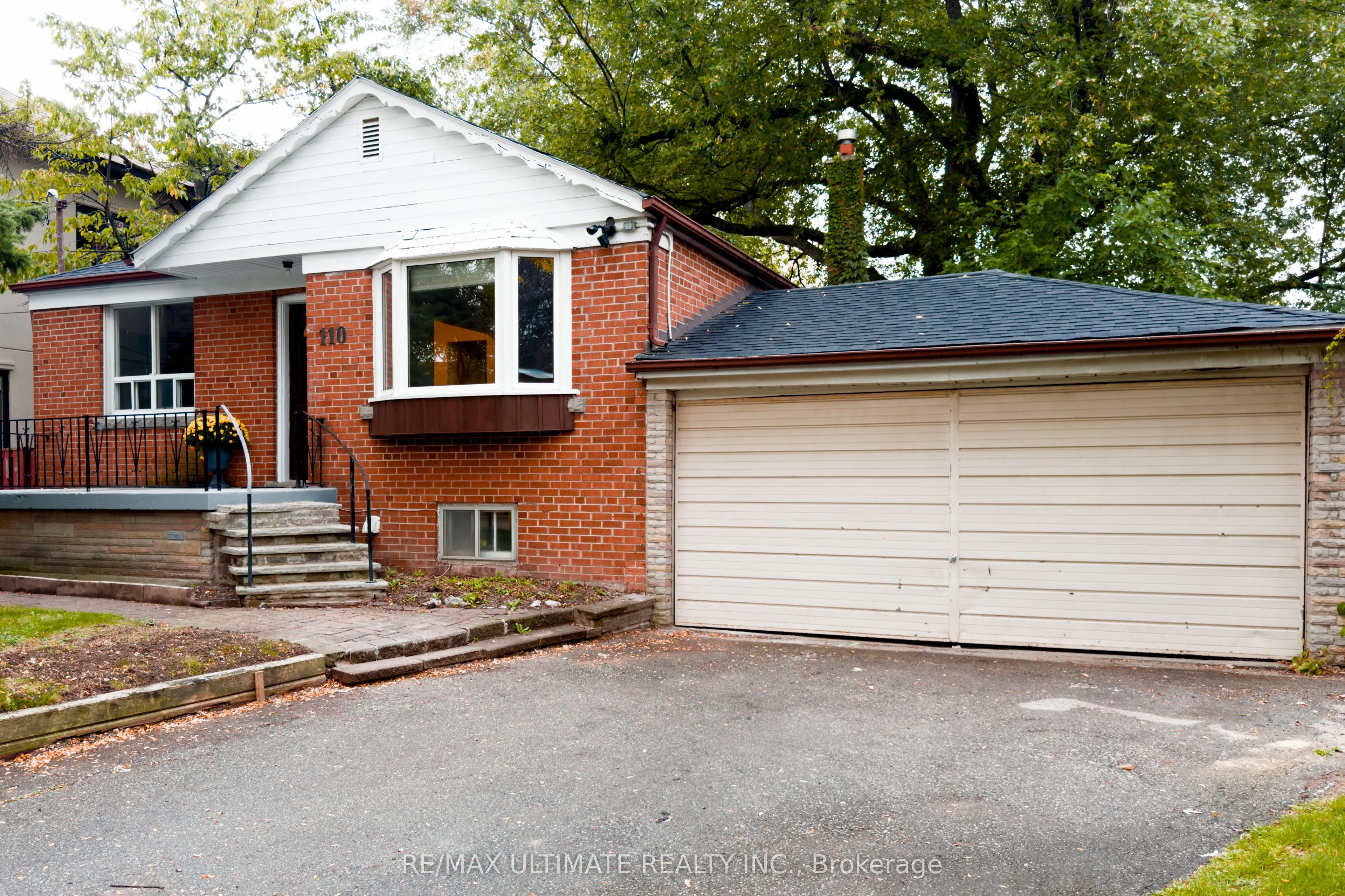 110 De Quincy Boulevard