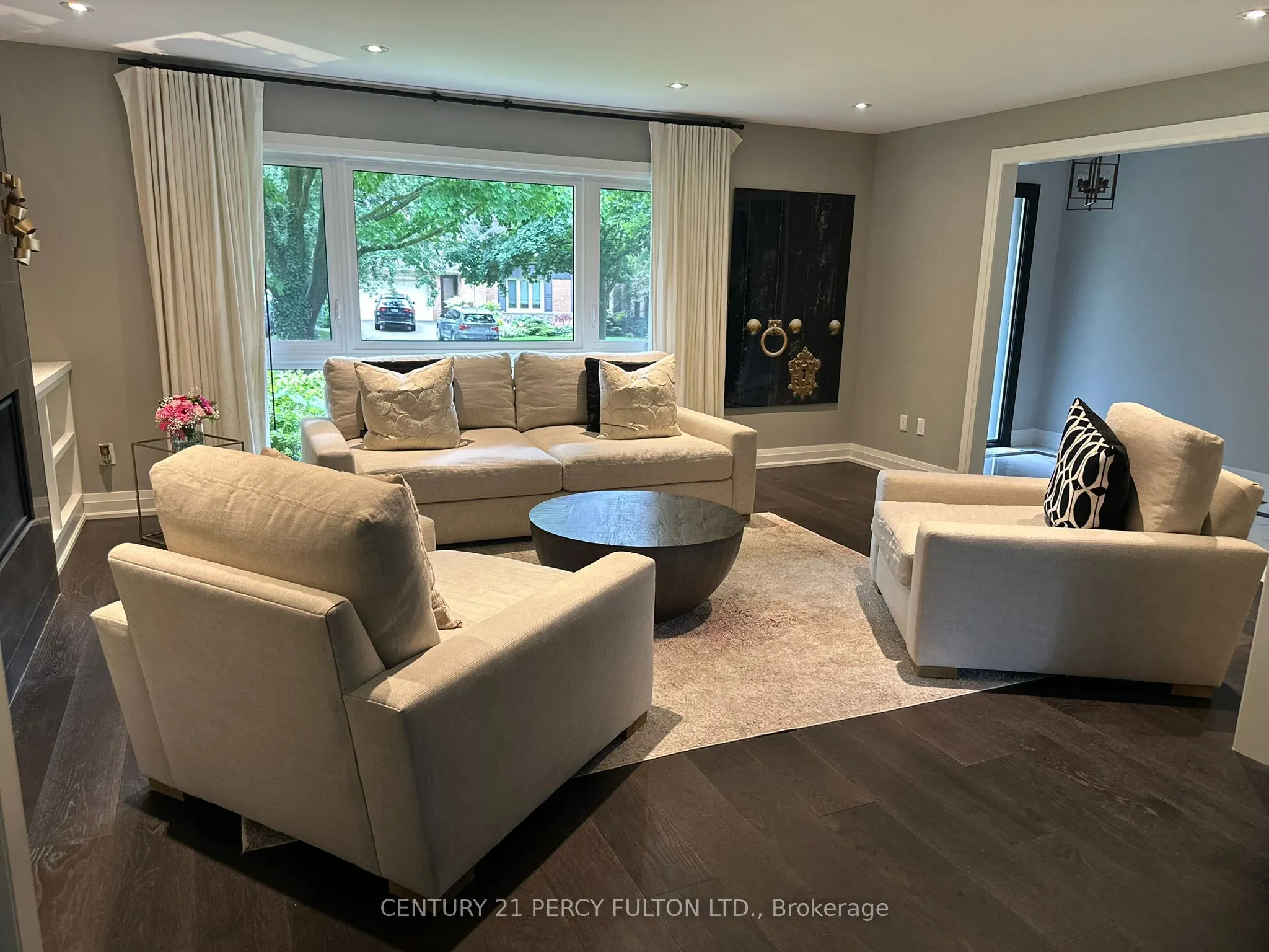 26 Aldenham Crescent