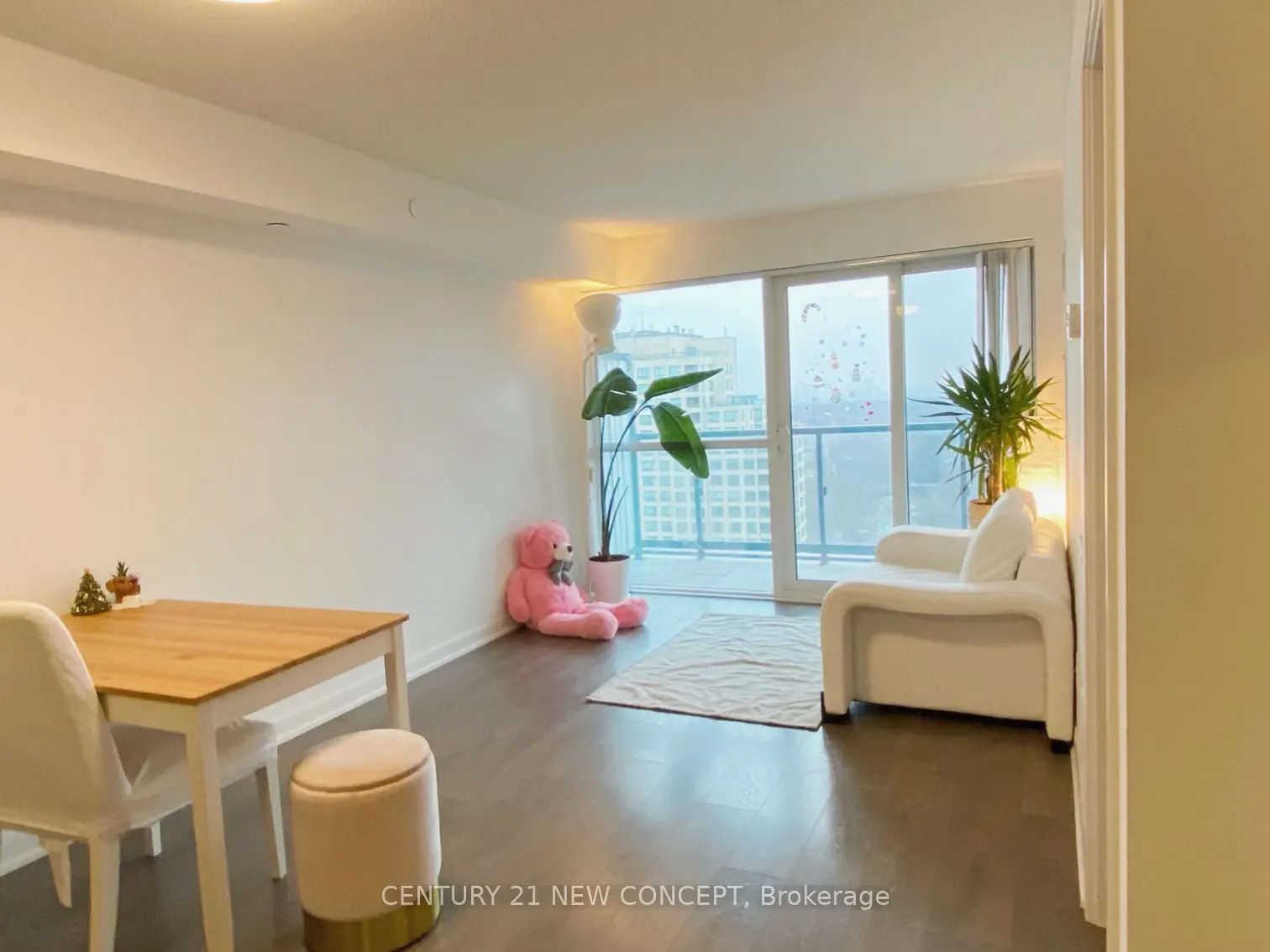 5168 Yonge Street W, #1811