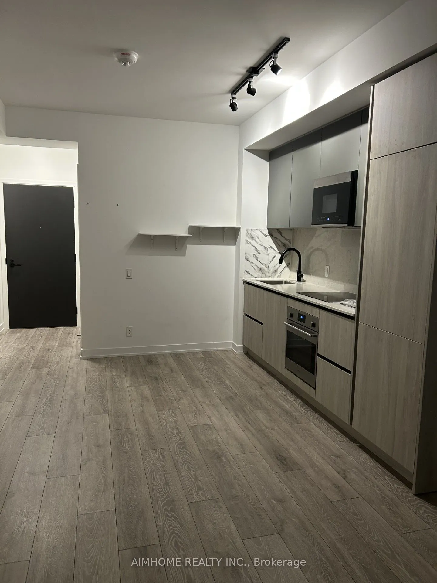 108 PETER Street, #1721