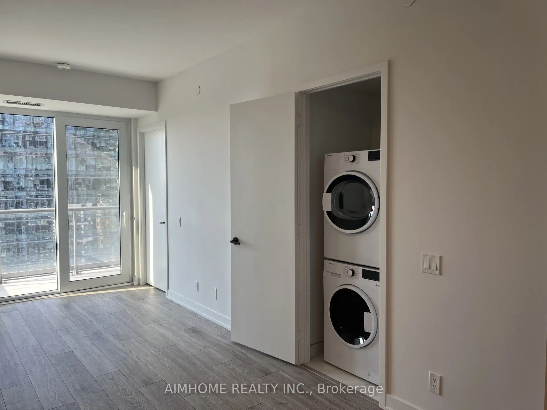108 PETER Street, #1721