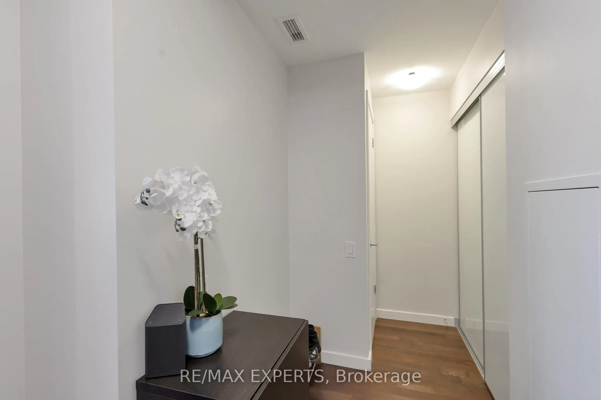 390 Cherry Street, #302