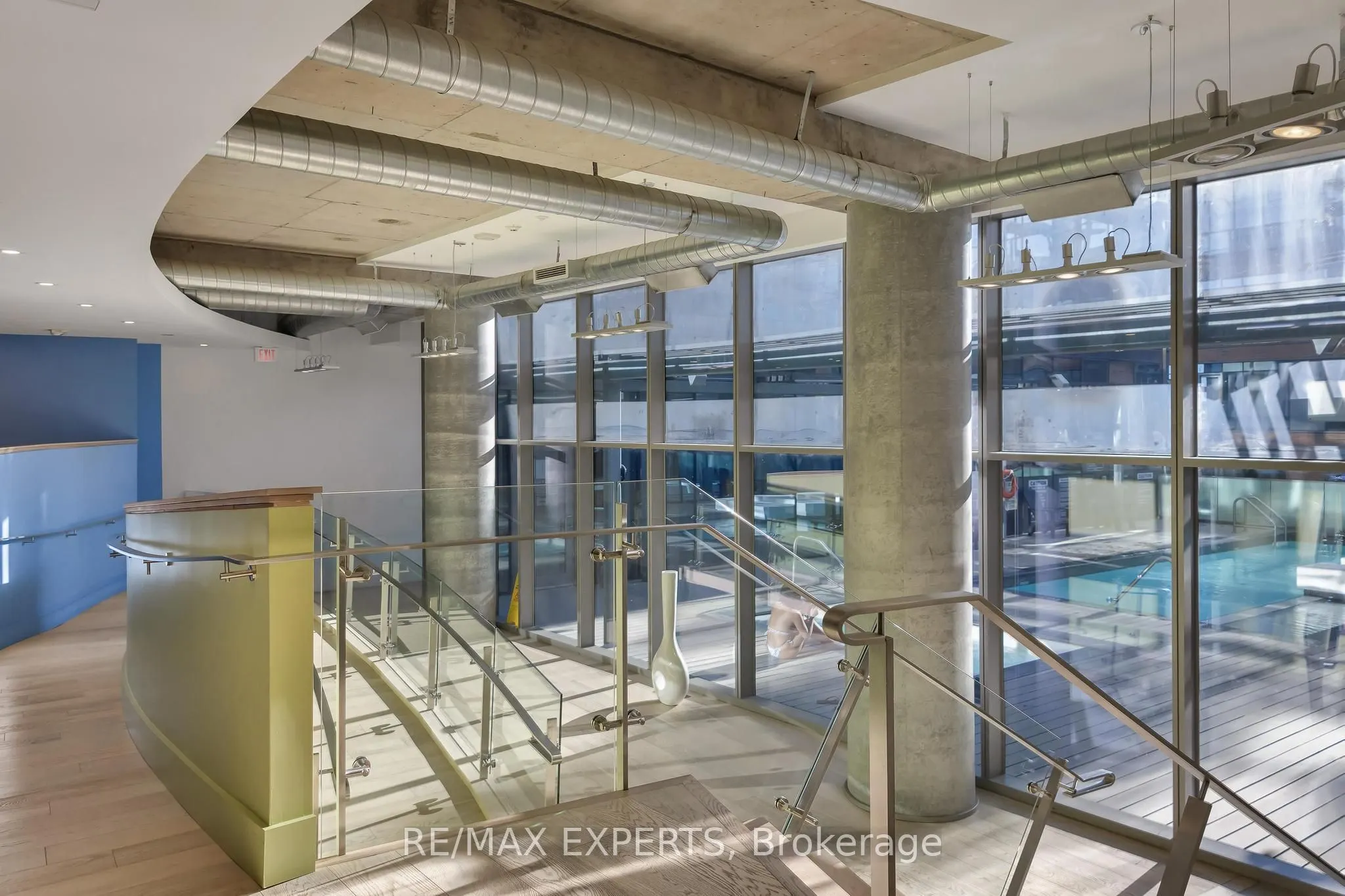 390 Cherry Street, #302