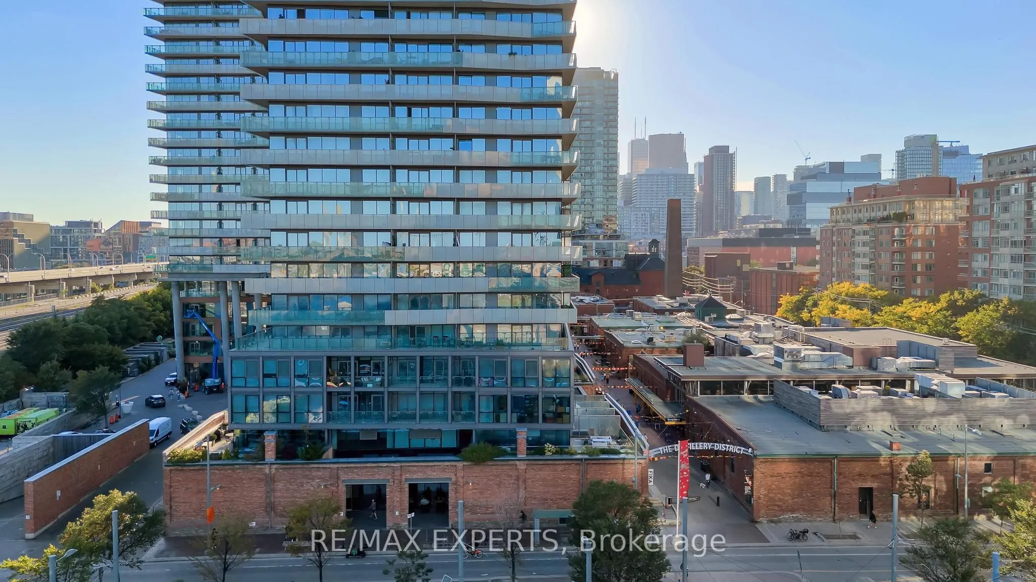 390 Cherry Street, #302