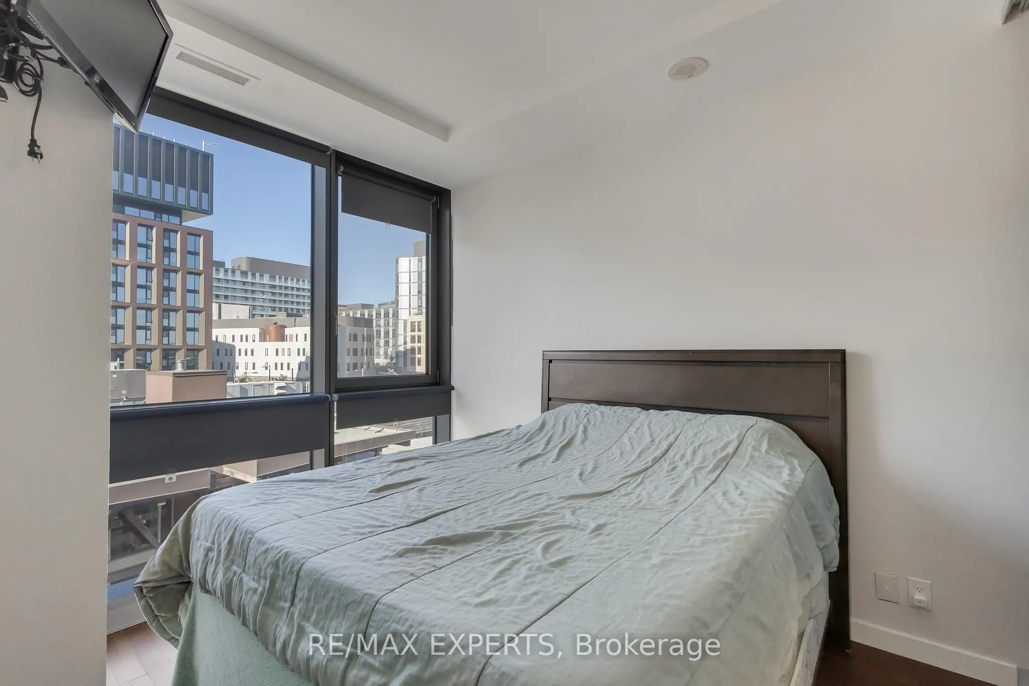 390 Cherry Street, #302