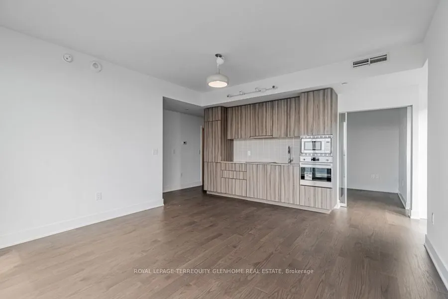 955 Bay Street, #3106