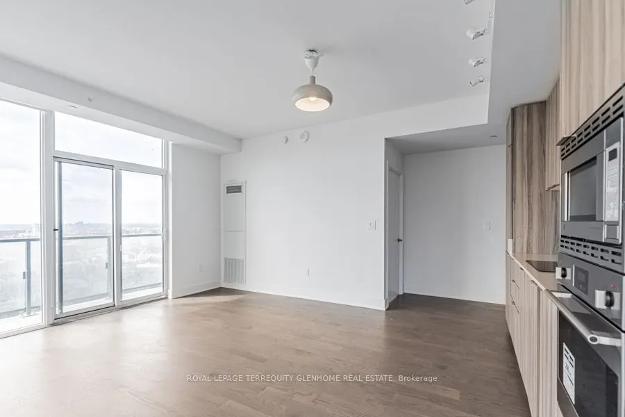 955 Bay Street, #3106