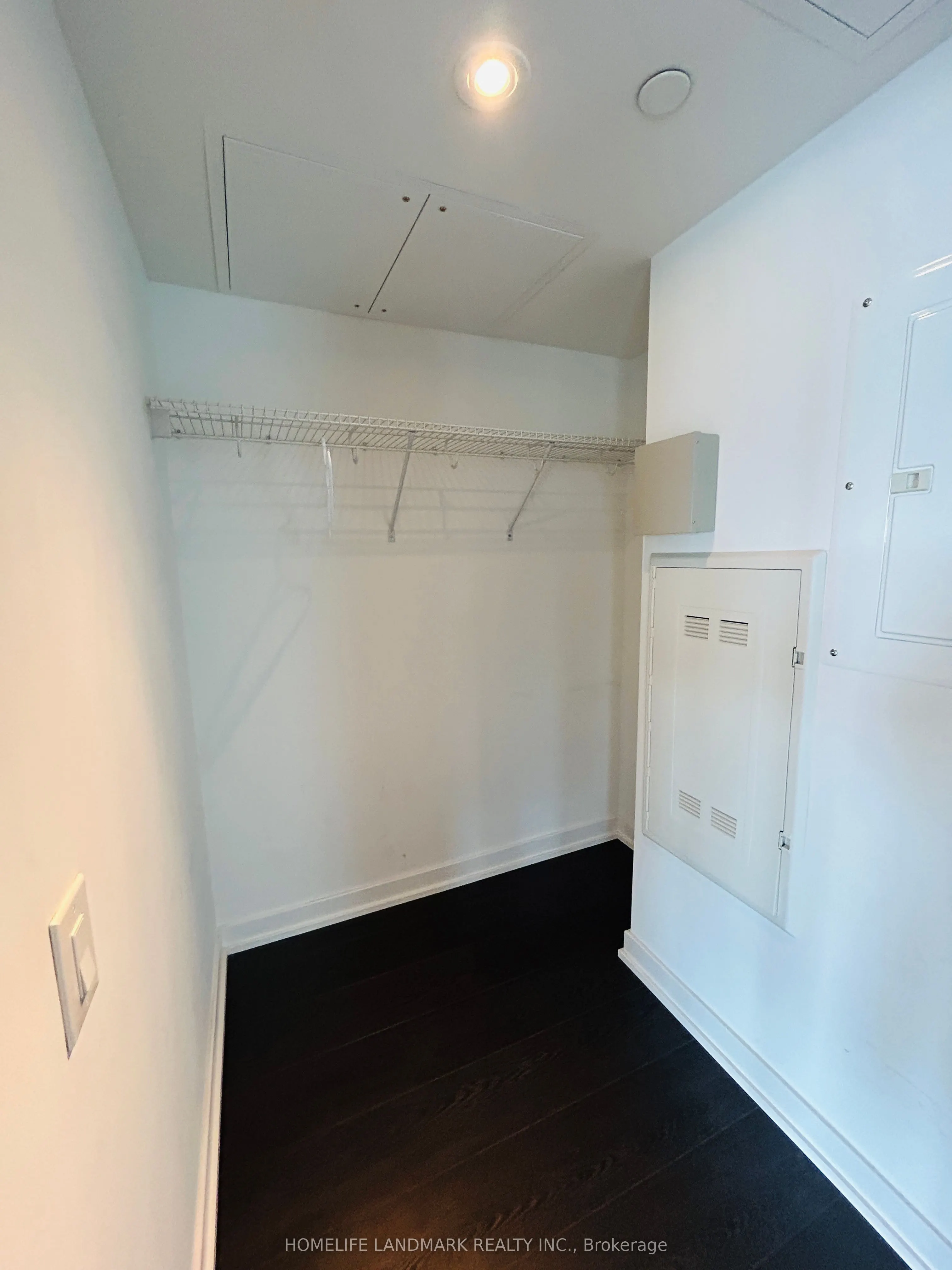 72 Esther Shiner Boulevard, #318
