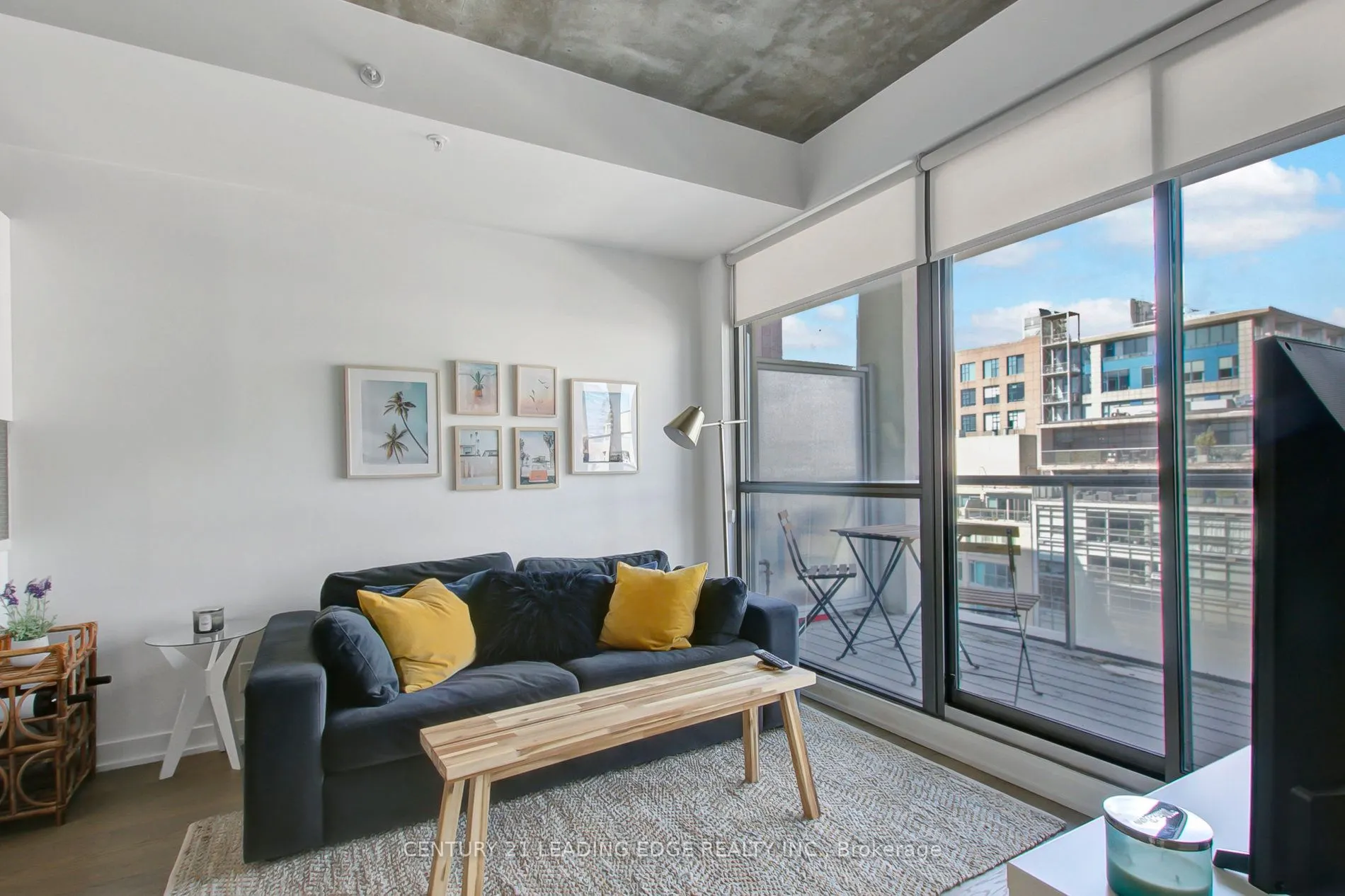 39 Brant Street, #908