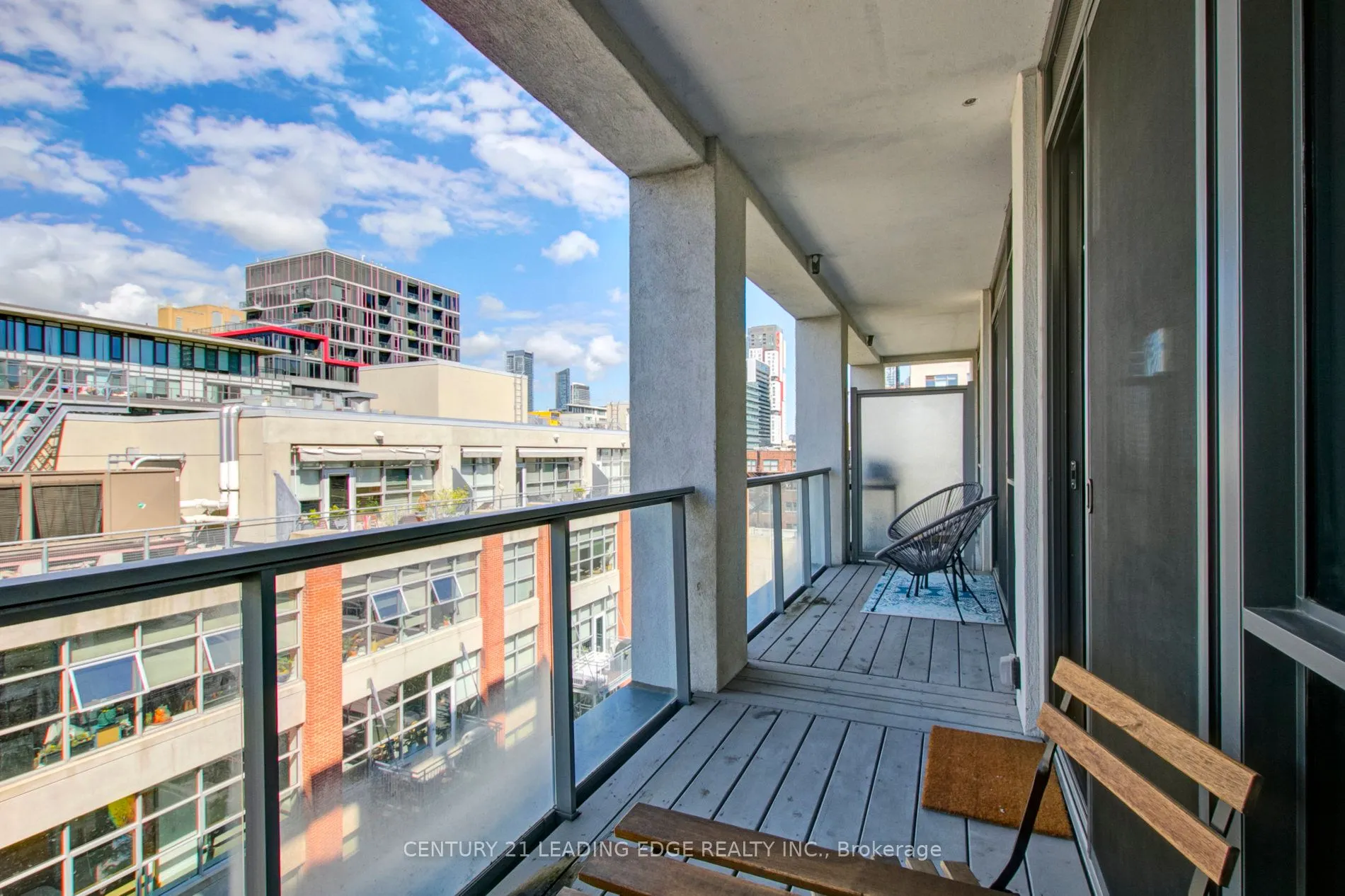 39 Brant Street, #908