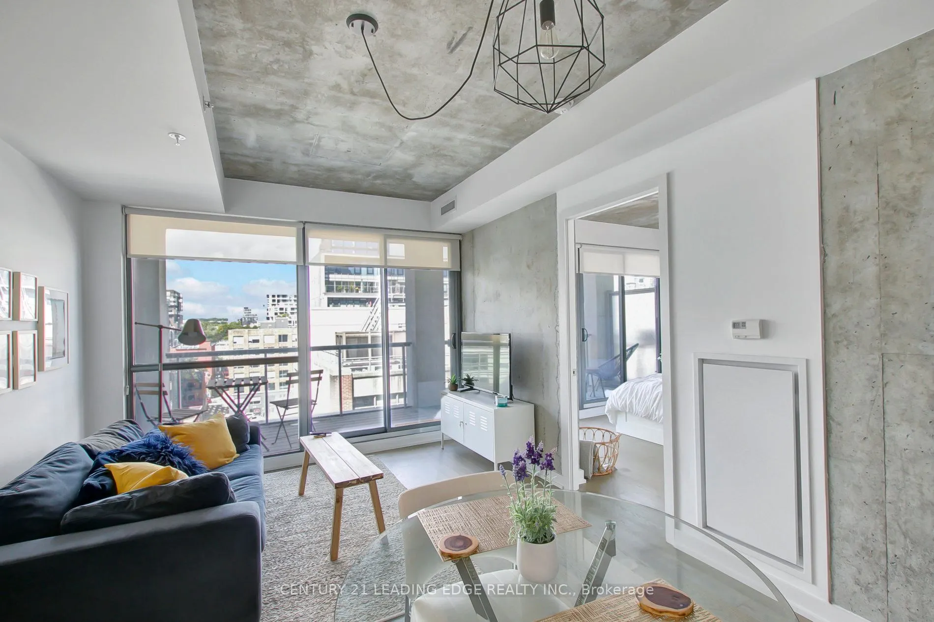 39 Brant Street, #908