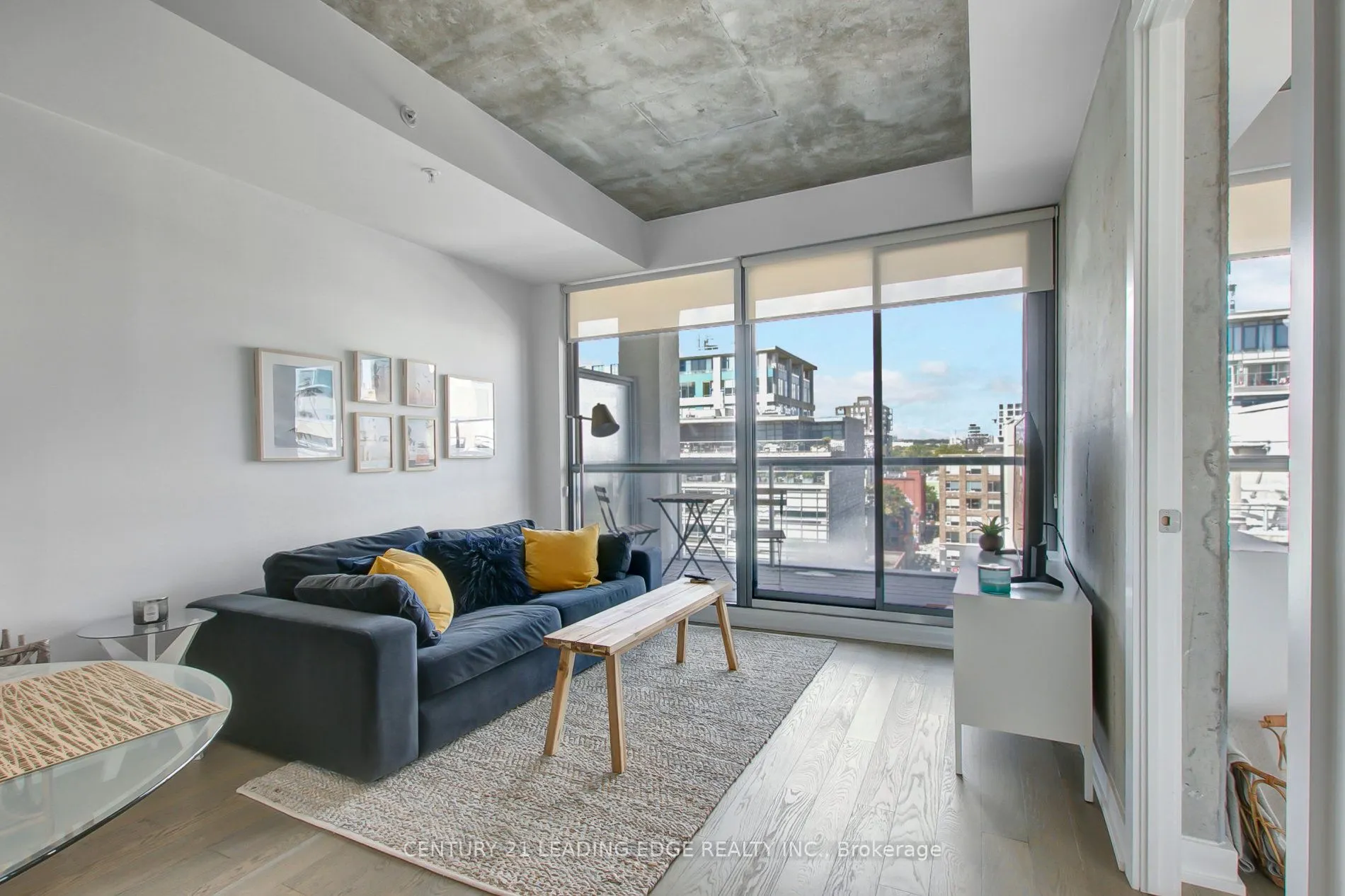 39 Brant Street, #908
