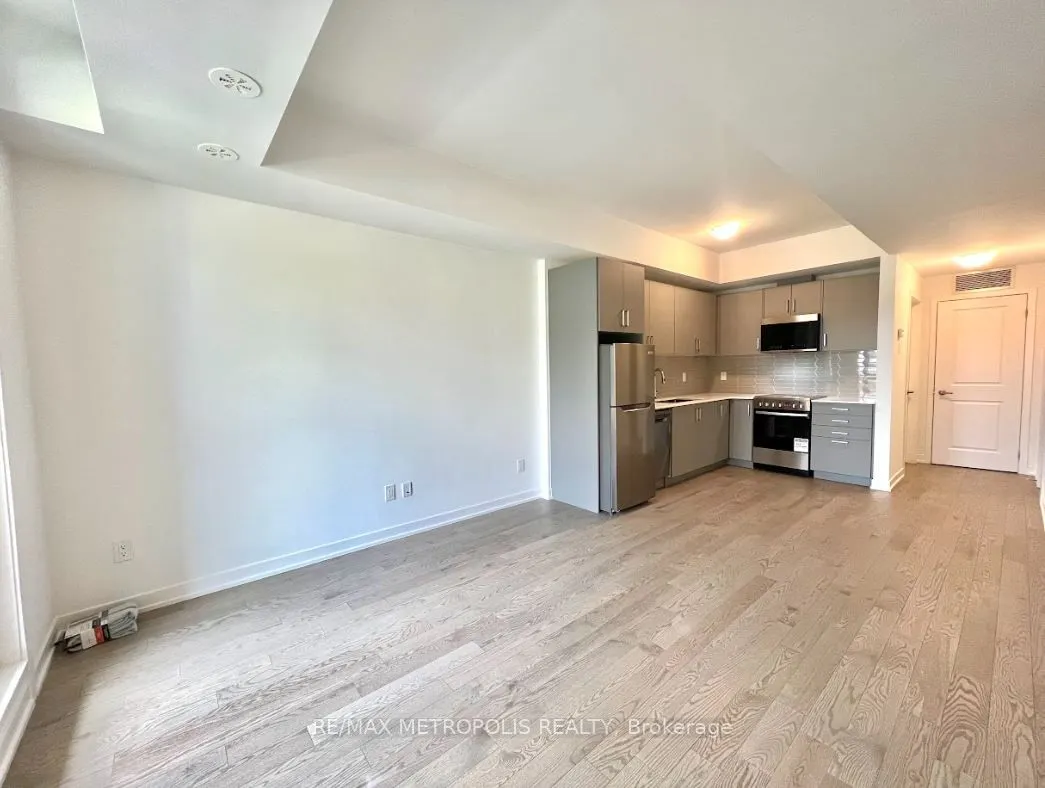 8 Marquette Avenue, #3