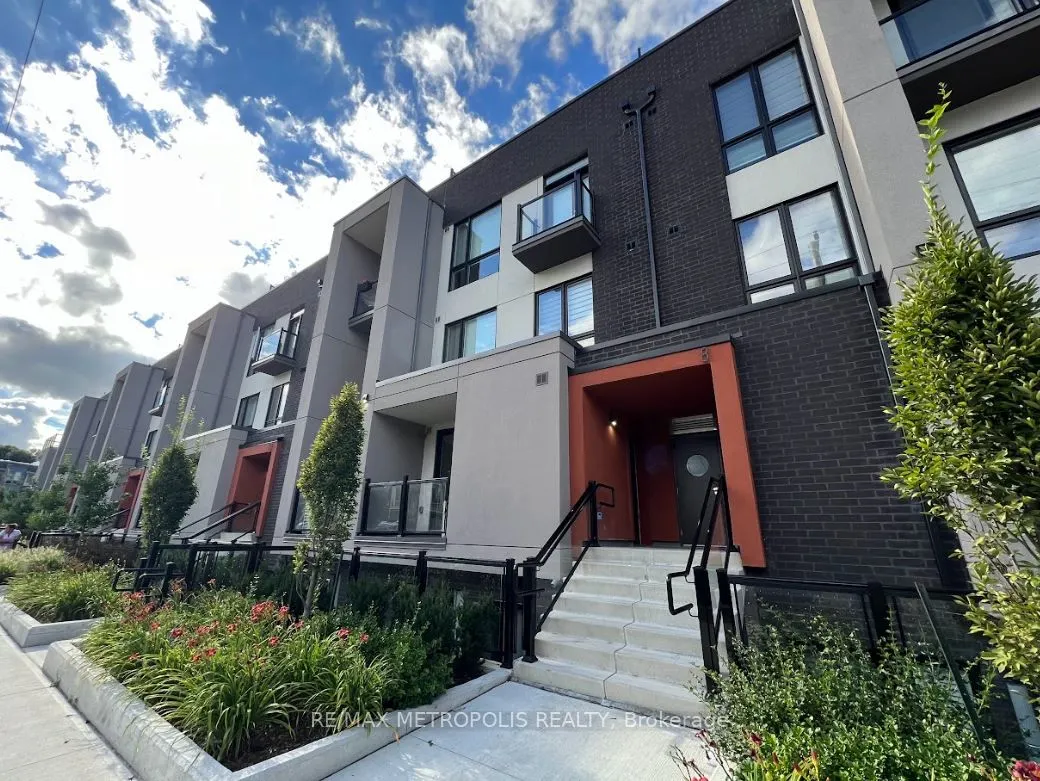 8 Marquette Avenue, #3