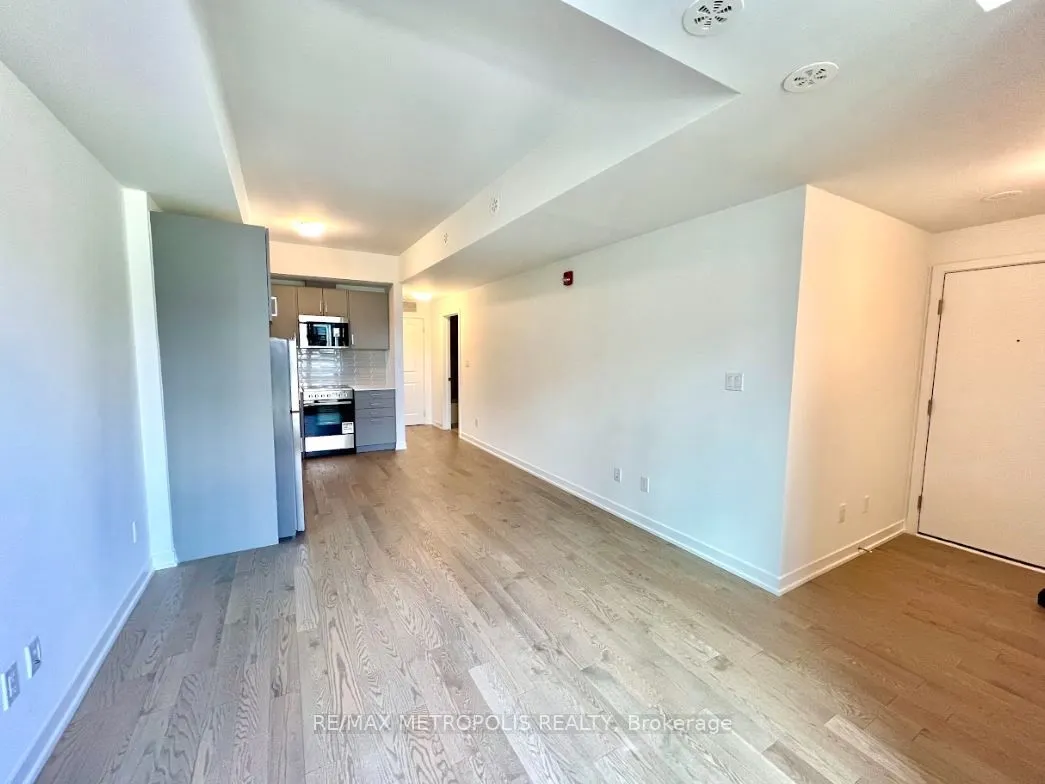 8 Marquette Avenue, #3