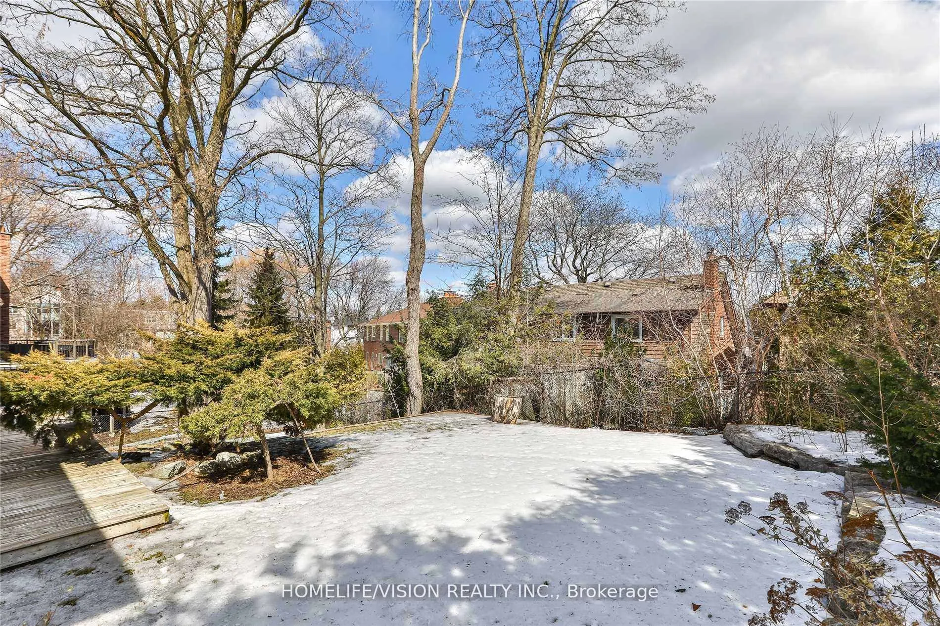 111 Bannatyne Drive