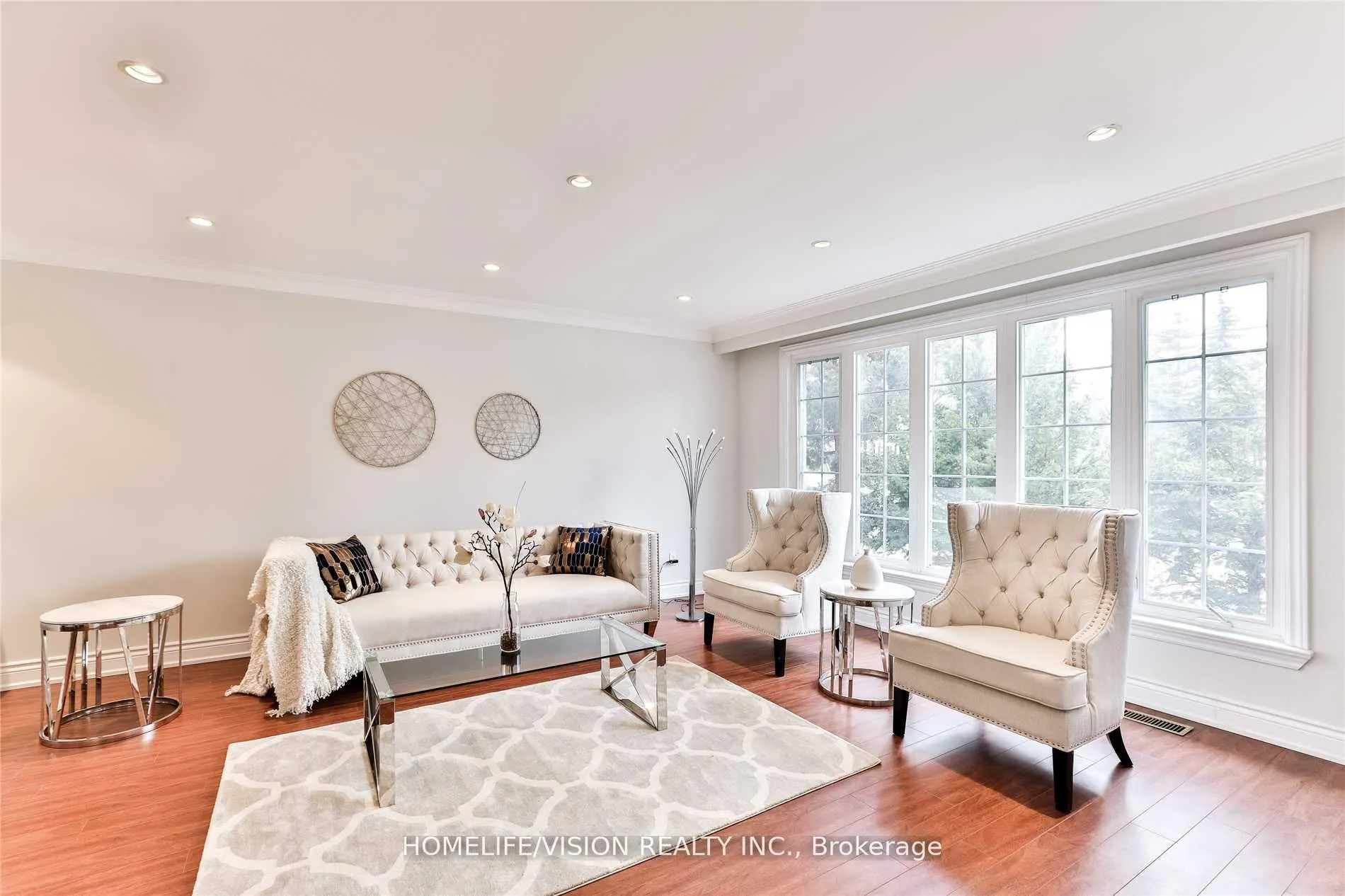111 Bannatyne Drive