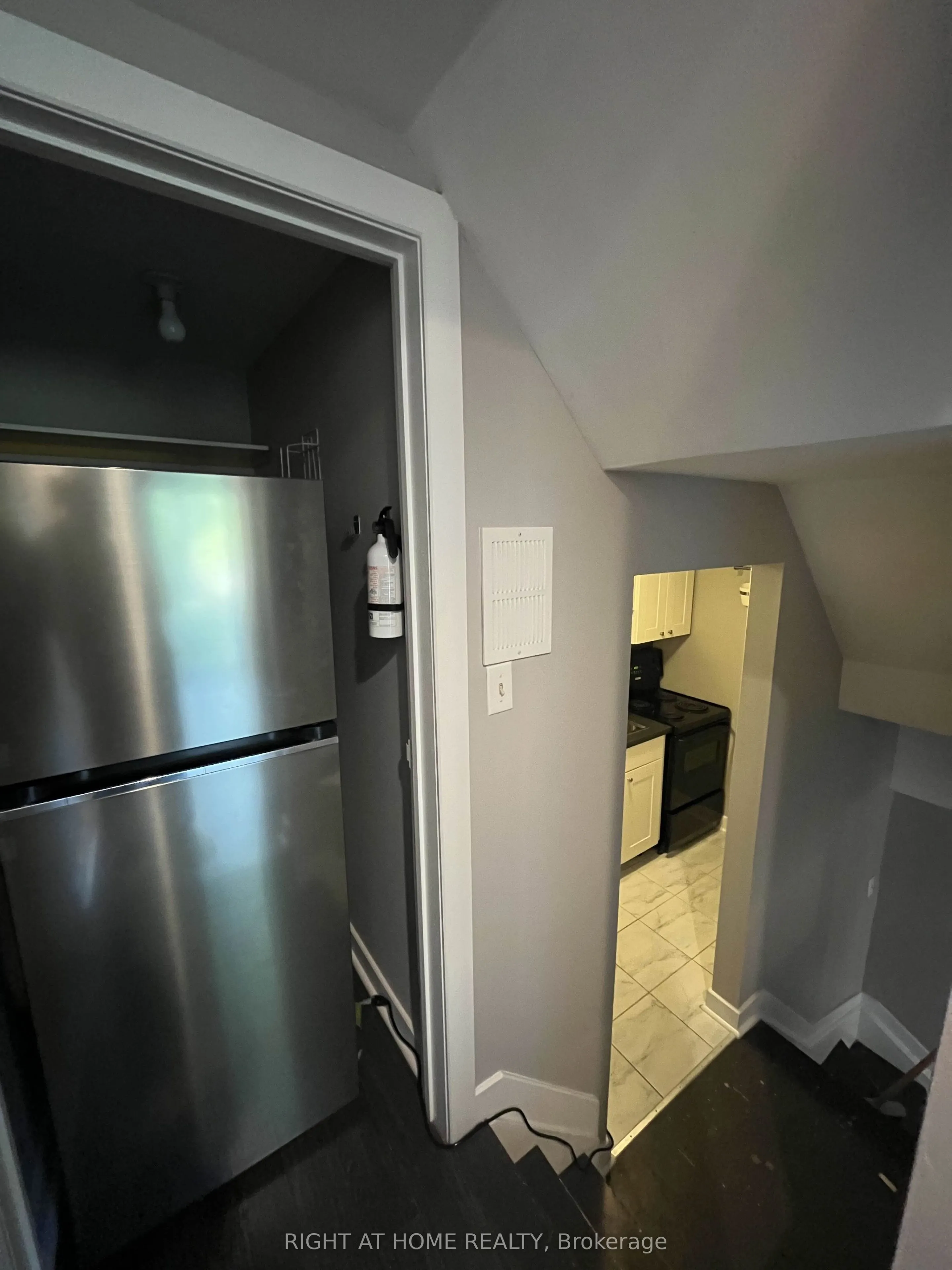 325 Jarvis Street, #32
