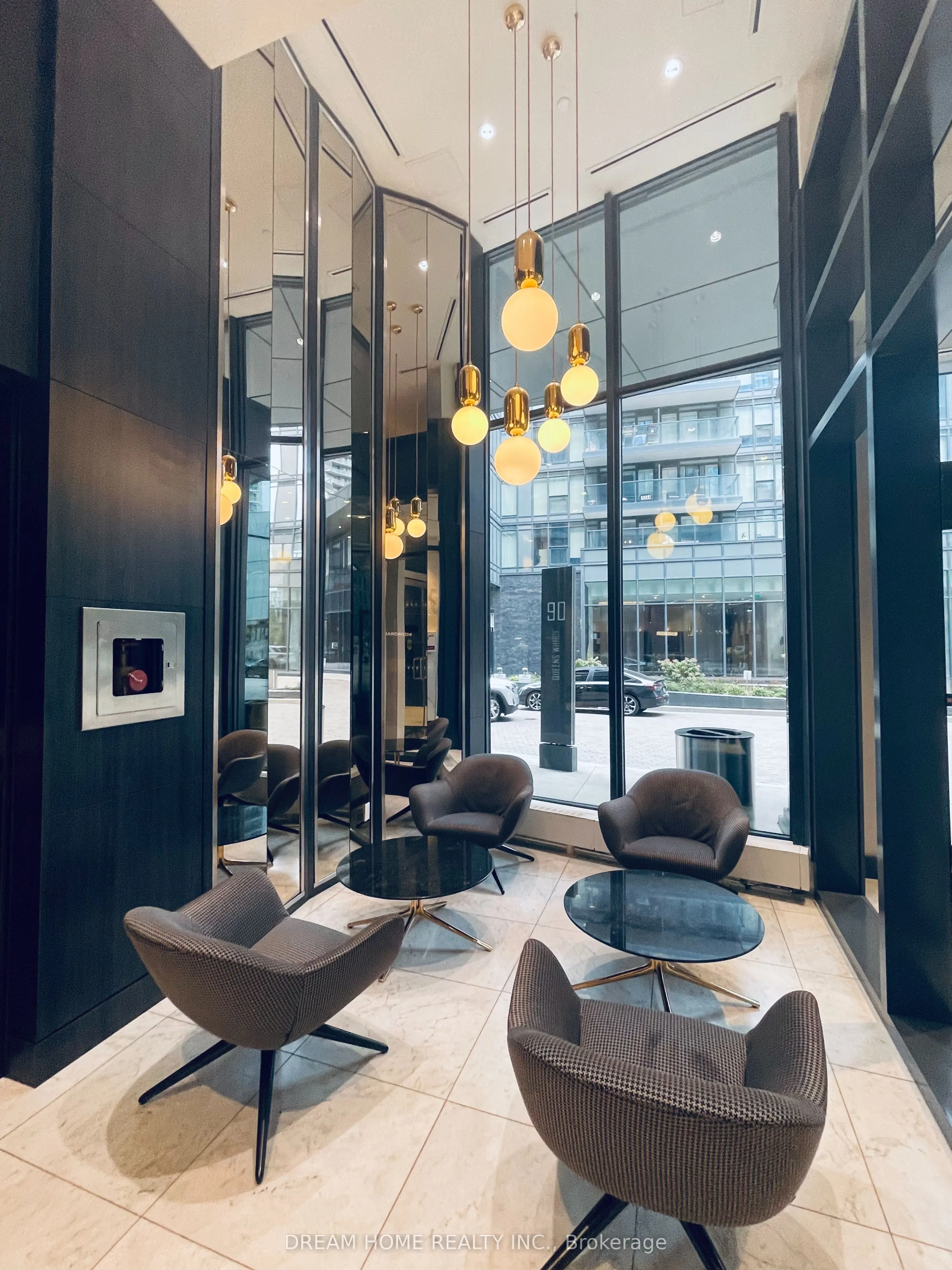 90 Queens Wharf Road, #811