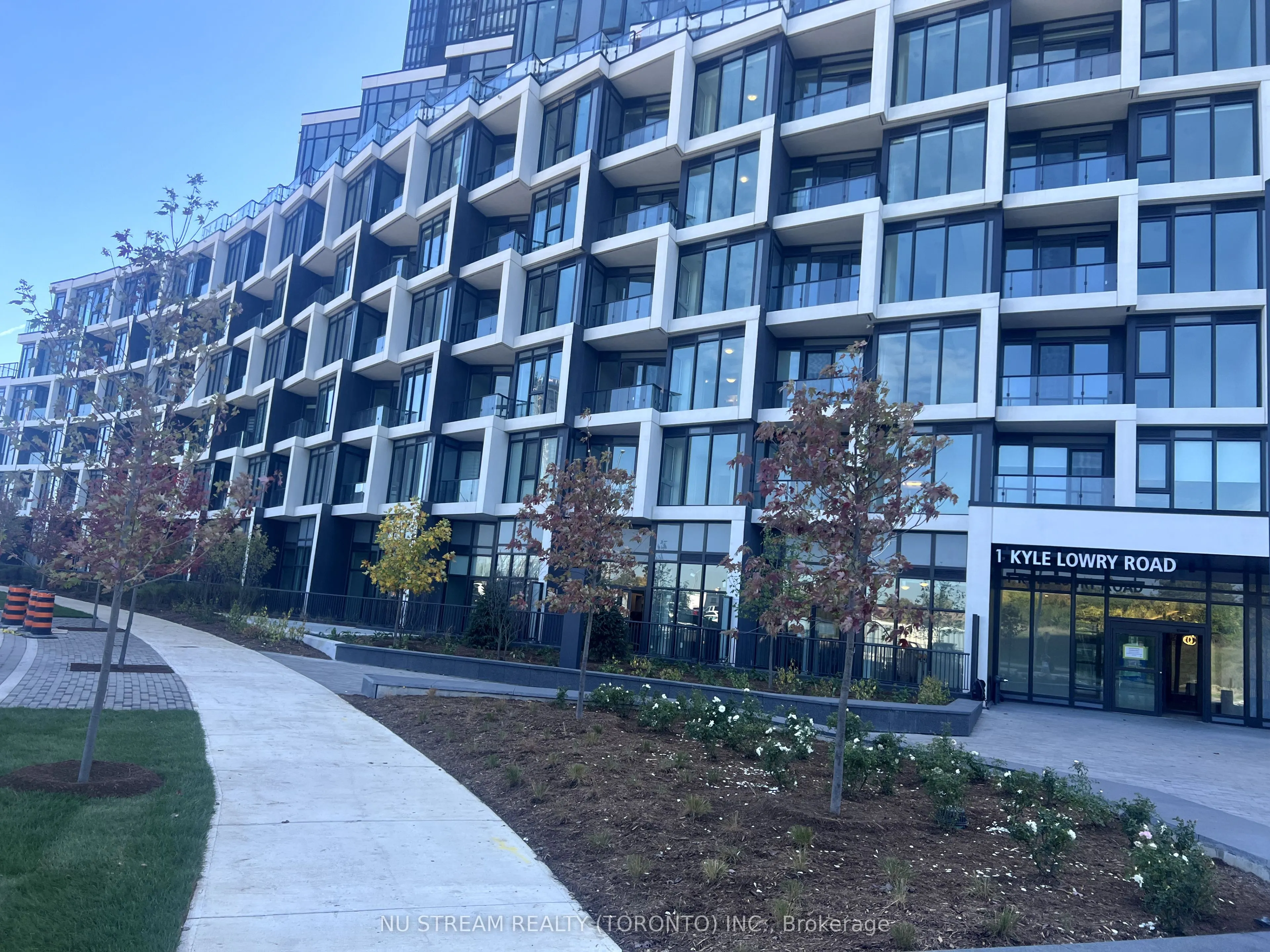 1 Kyle Lowry Road, #223