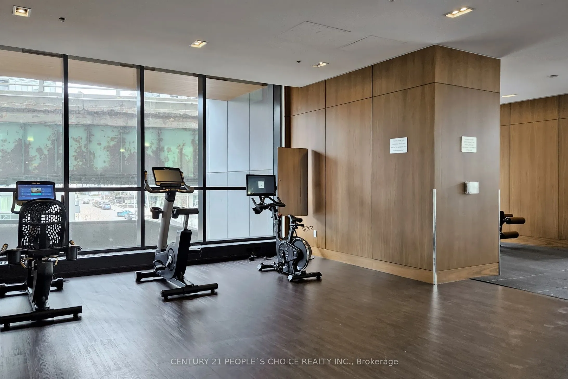 17 Bathurst Street, #1006