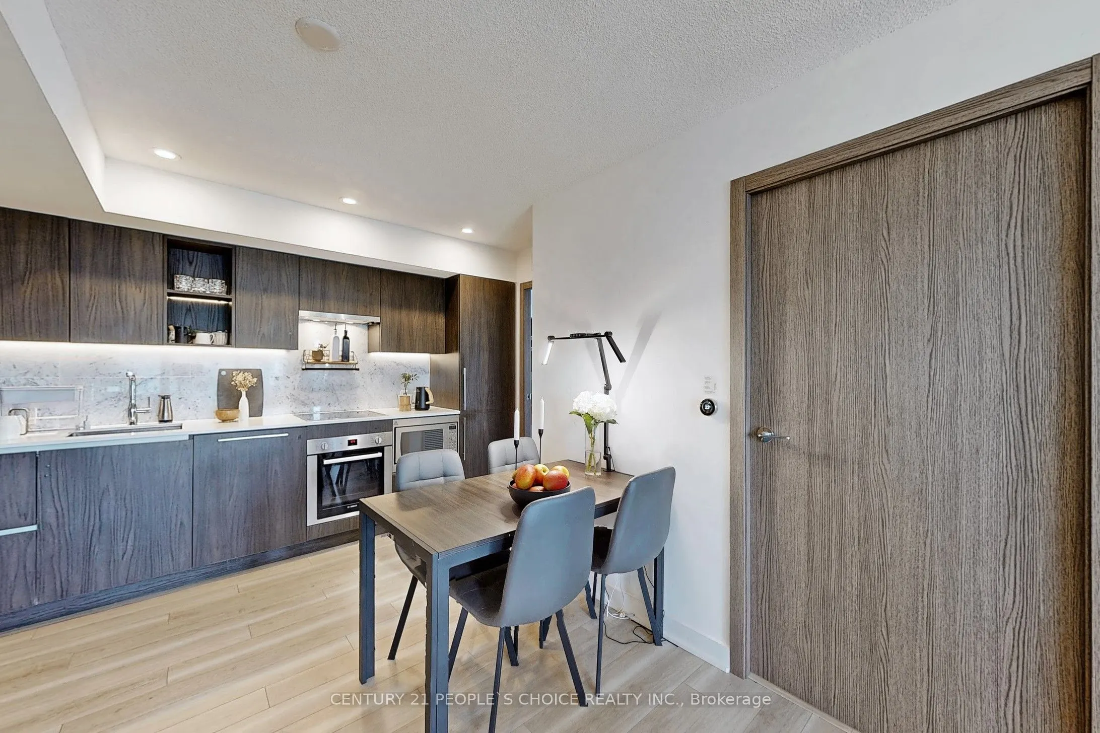 17 Bathurst Street, #1006