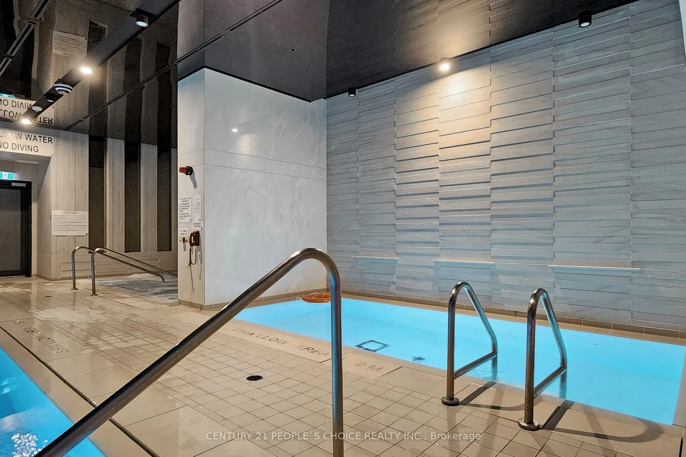17 Bathurst Street, #1006