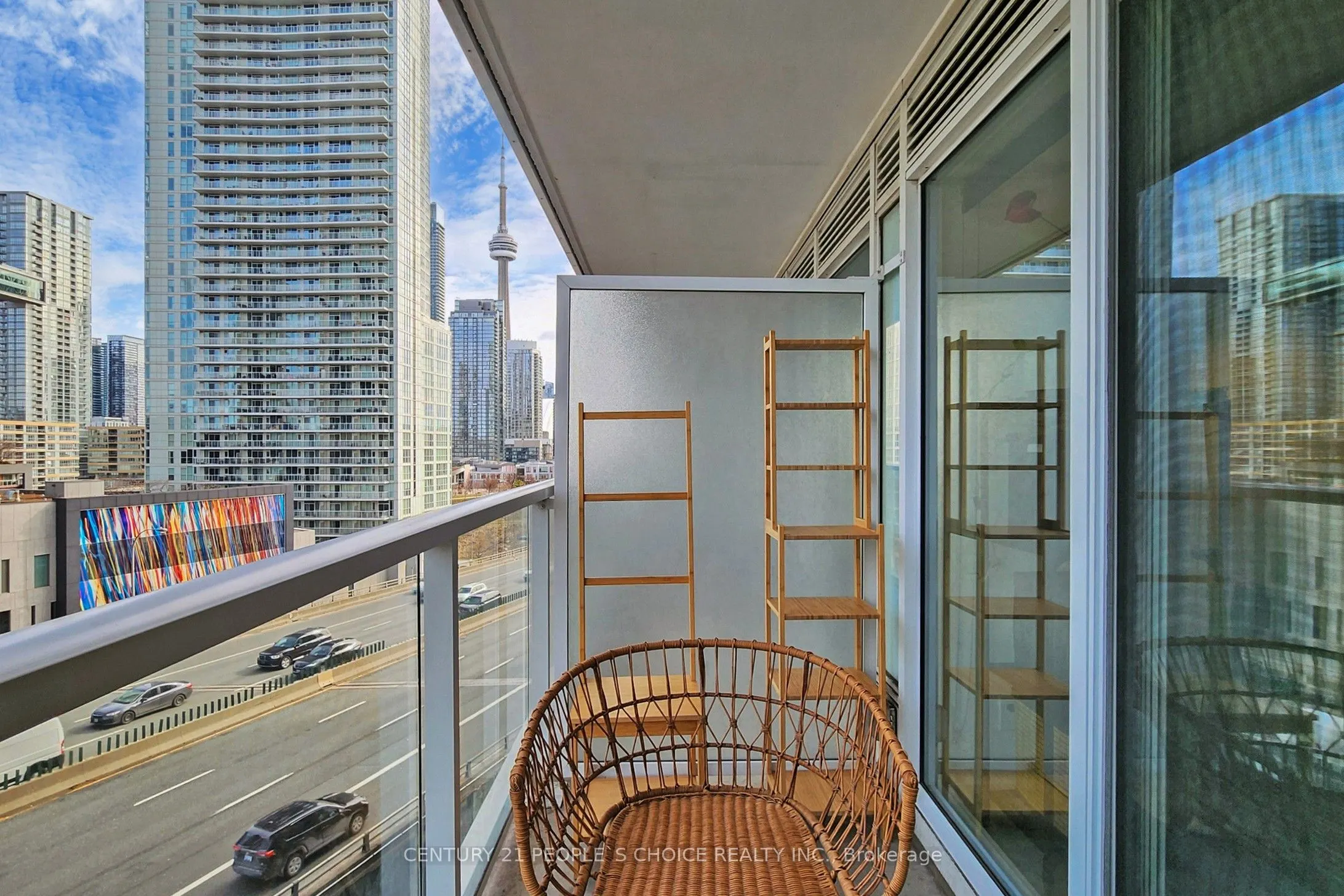 17 Bathurst Street, #1006