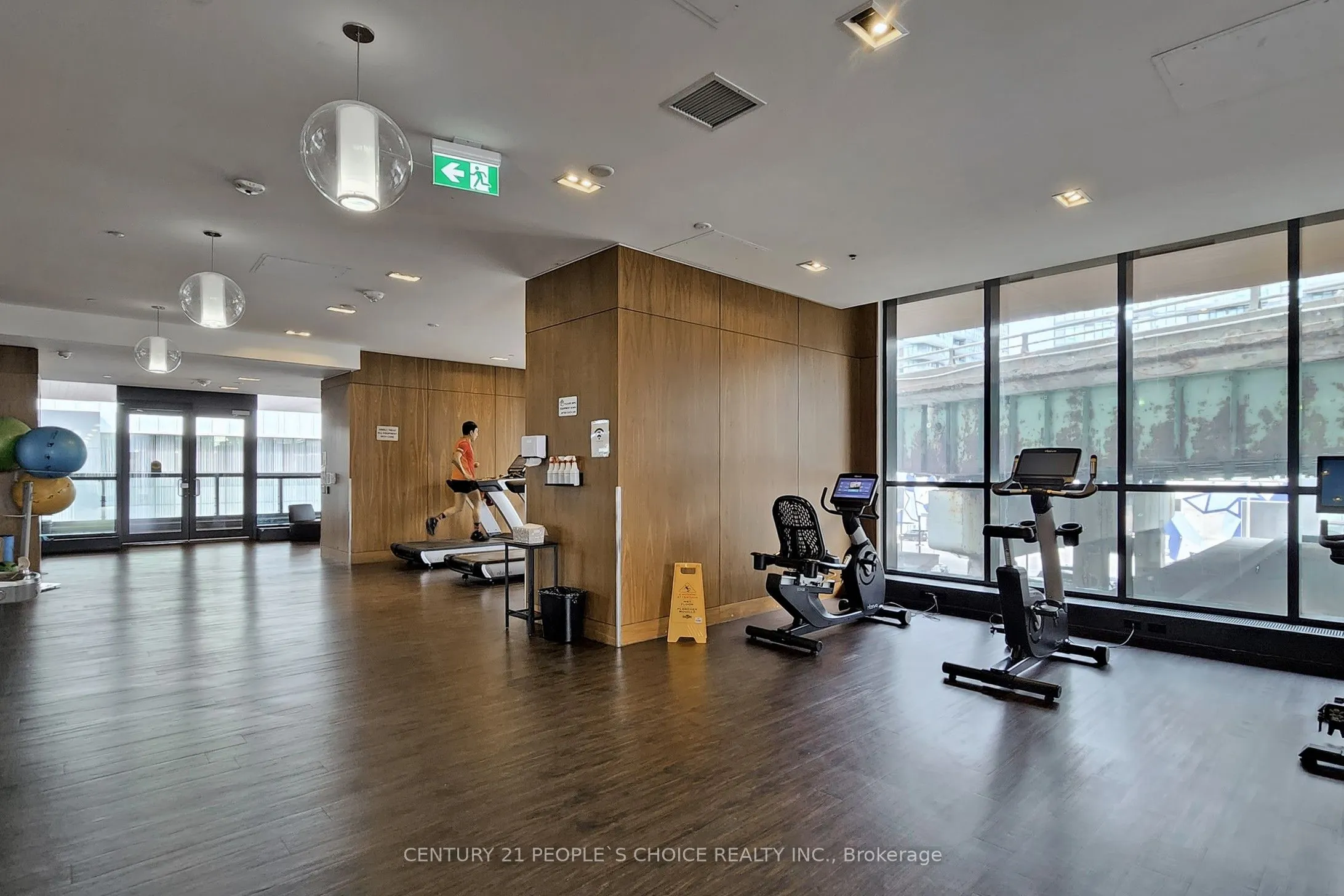 17 Bathurst Street, #1006